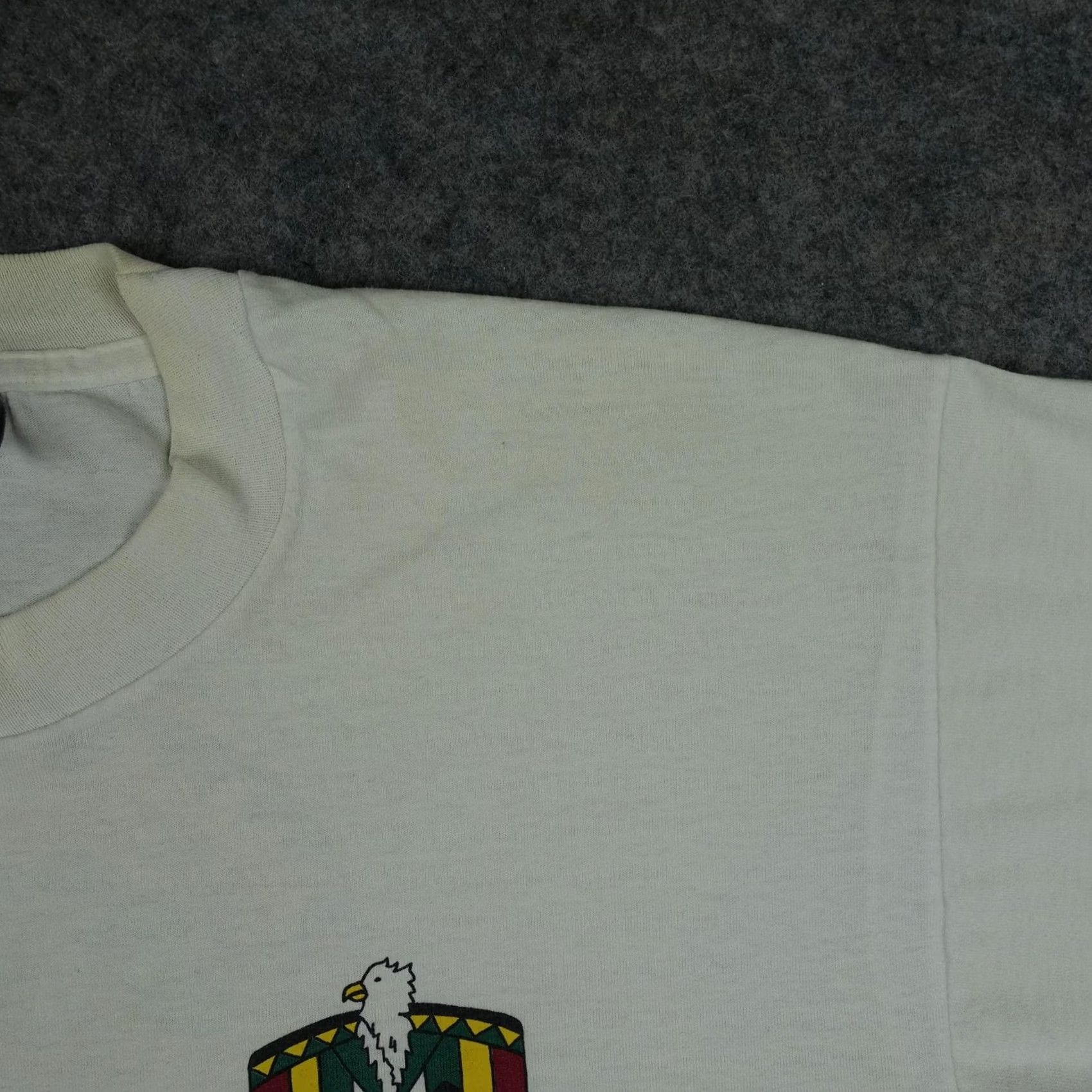 Fruit Of The Loom VINTAGE Camp Royaneh Shirt Mens L White Eagle Graphic Fruit of the Loom 90s Size US L / EU 52-54 / 3 - 5 Thumbnail