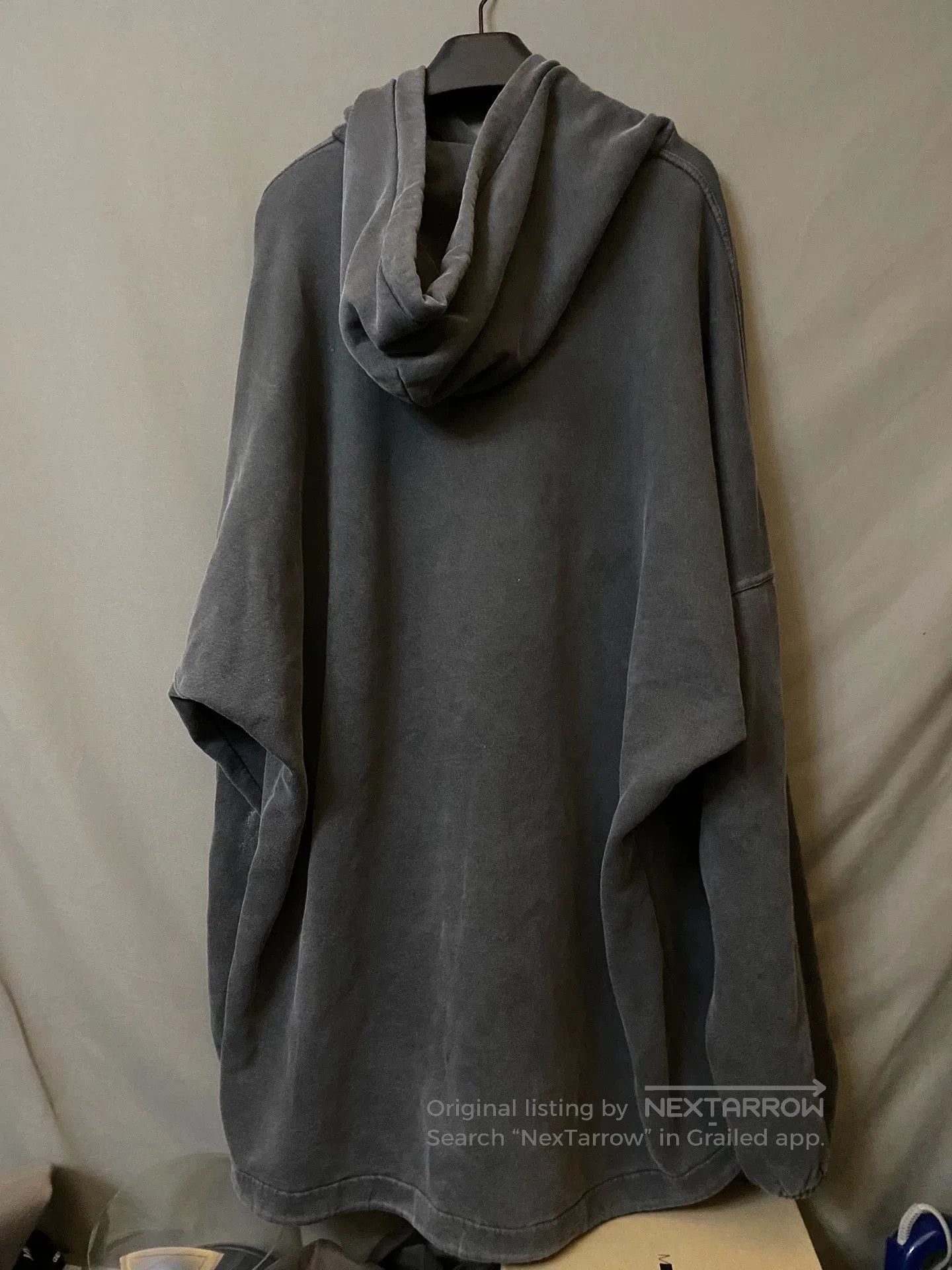 Balenciaga balenciaga oversized hoodie in gray. Size US XS / EU 42 / 0 - 3 Thumbnail