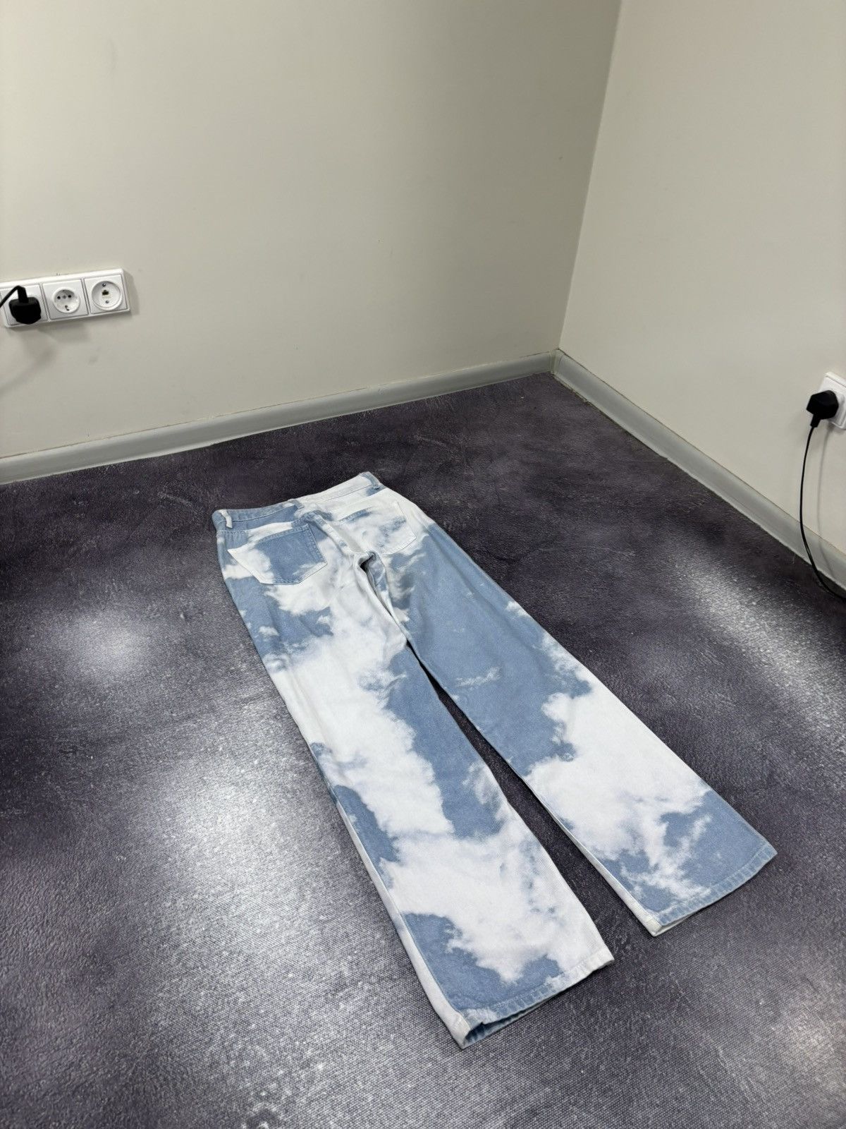Jaded London Jaded London Sky Clouds Print Y2K Skate Hype Baggy Jeans Size US 26 / EU 42 - 8 Thumbnail