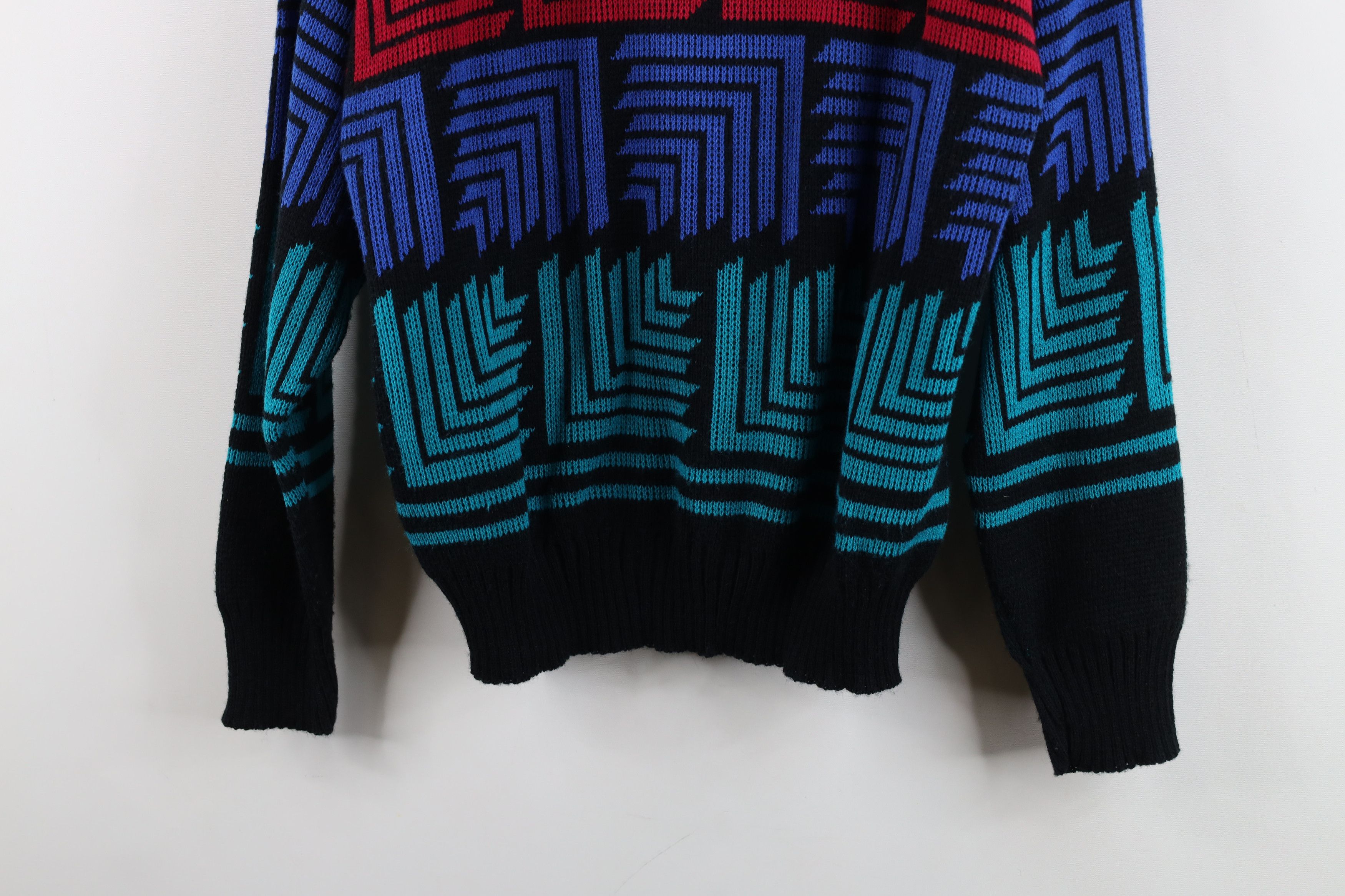 Vintage Vintage 80s 90s Streetwear Geometric Knit Crewneck Sweater Size L / US 10 / IT 46 - 3 Thumbnail