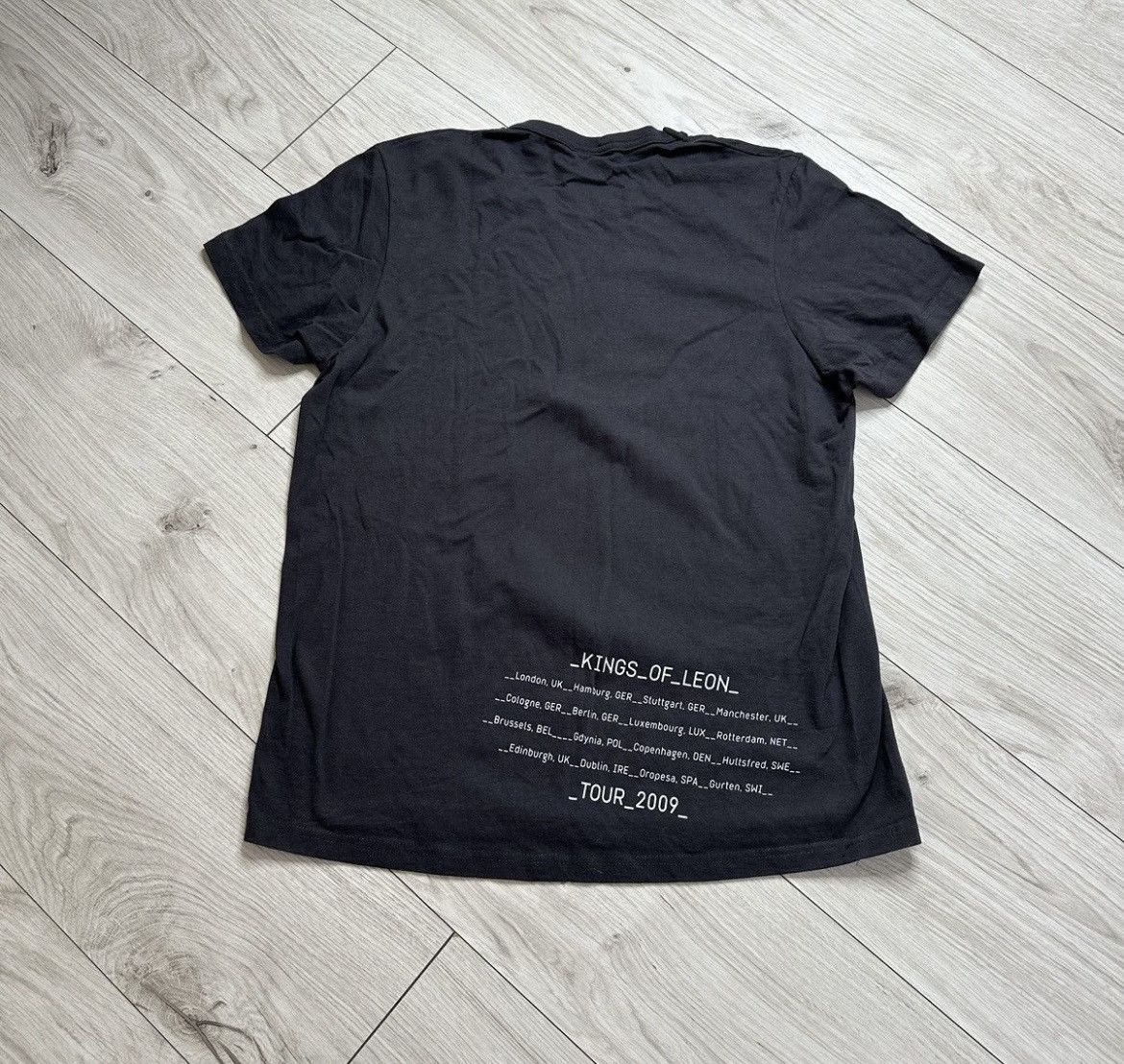 Band Tees Vintage 2008 Kings of Leon Only By The Night Black Tour Tee Size US L / EU 52-54 / 3 - 2 Thumbnail