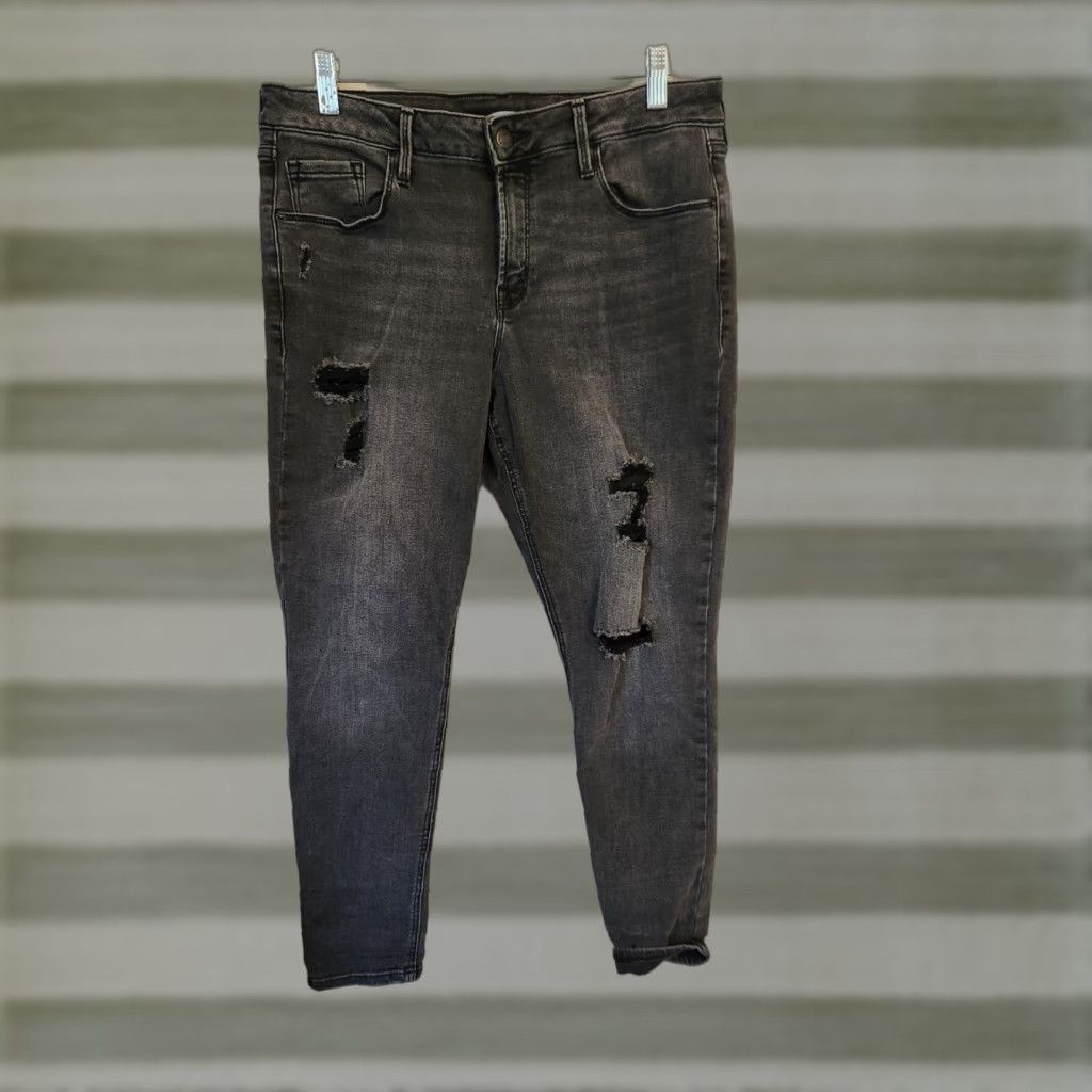 Old Navy Old Navy Womens Rockstar Super Skinny Black Denim Distressed Jeans Size 12 Size 24" / US 00 / IT 34 - 1 Thumbnail