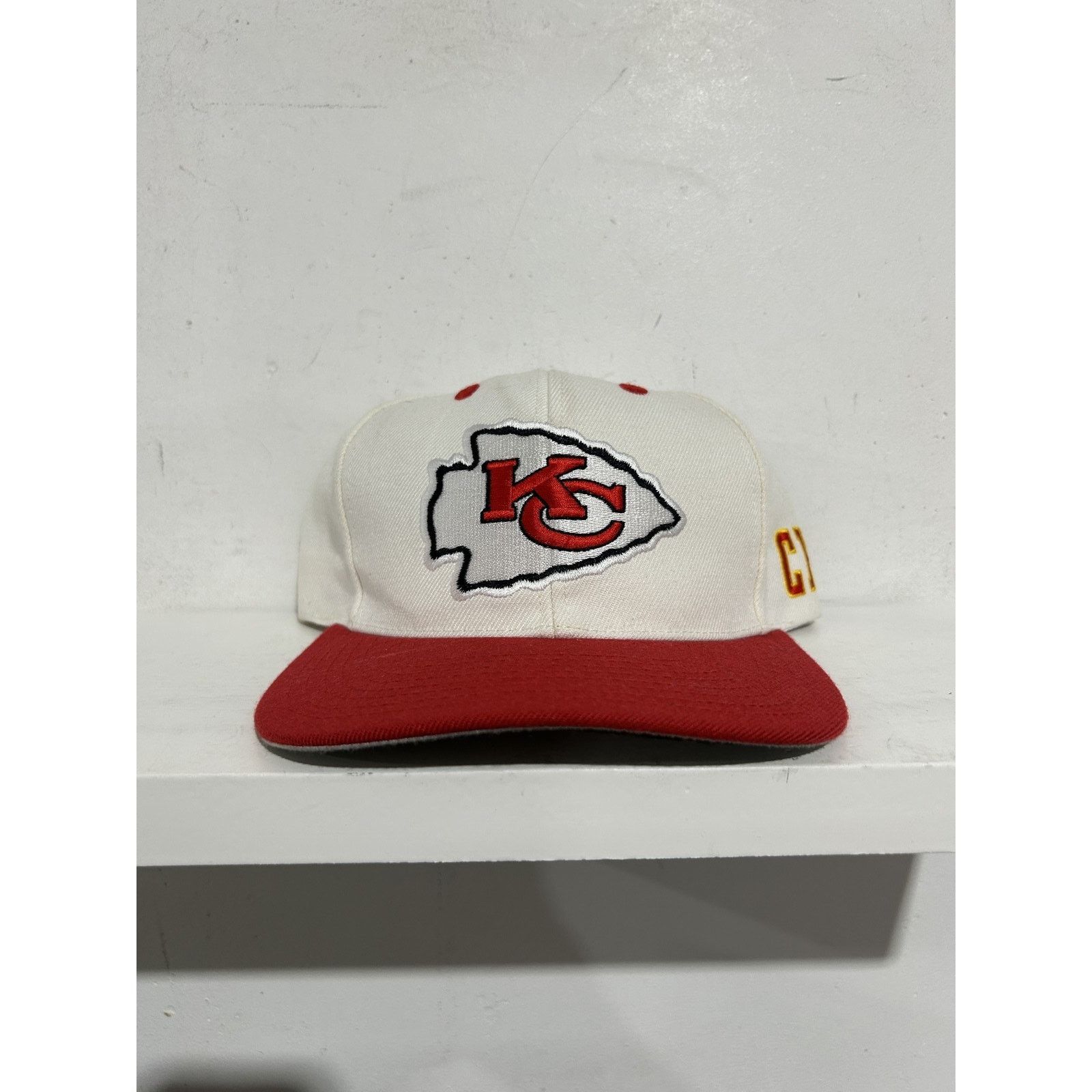 Other VINTAGE KANSAS CITY CHIEFS SNAPBACK Size ONE SIZE - 1 Thumbnail