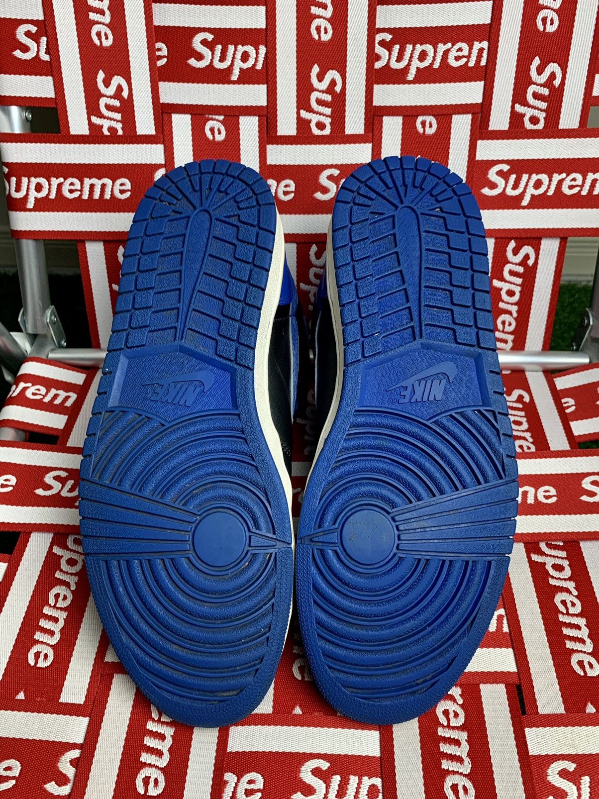 Jordan Brand × Nike Jordan 1 High Royal 2001 size 13 (Needs sole swap) Size US 13 / EU 46 - 5 Thumbnail