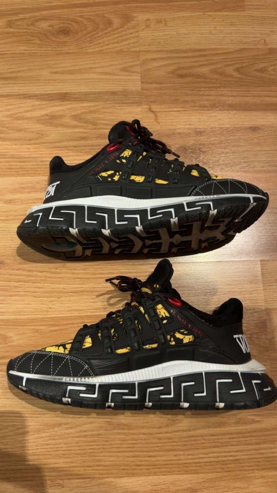 image of Versace Trigreca Sneaker 7.5 Us in Black, Men's