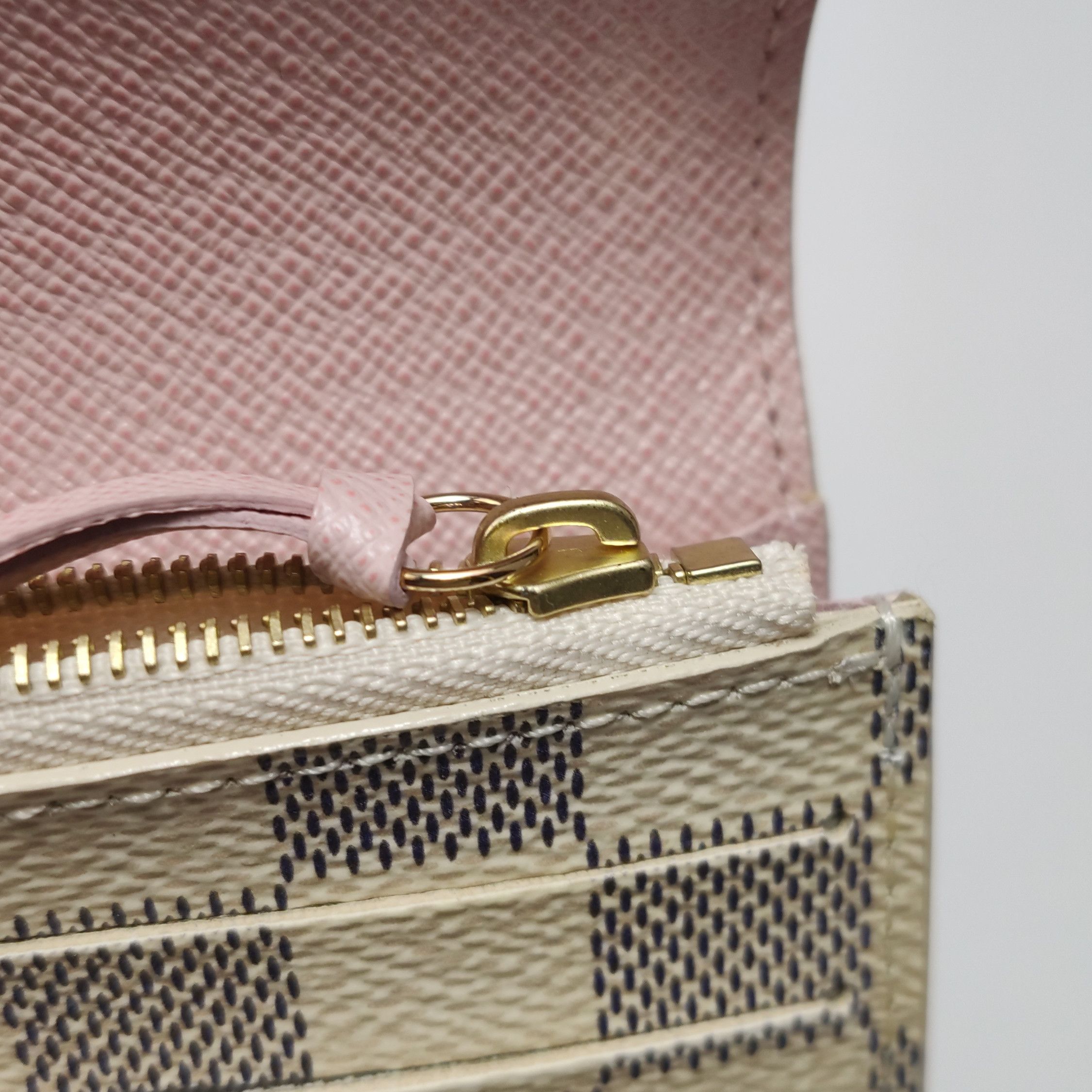 Louis Vuitton Louis Vuitton (LV) Emilie Checkerboard Snap Wallet -y2506 Size ONE SIZE - 6 Thumbnail