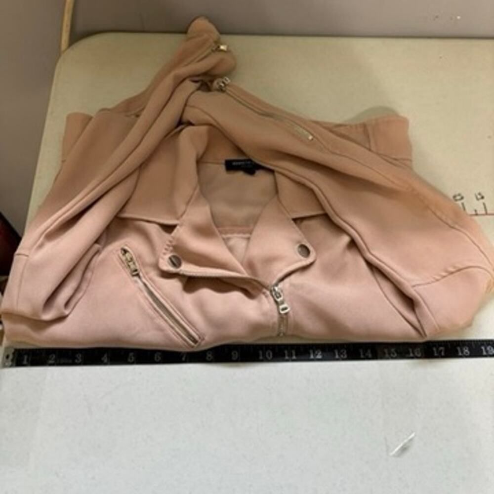 Kenneth Cole Kenneth Cole New York Women's Tan Moto Jacket Size S Long Sleeve Zippered Baddie Size S / US 4 / IT 40 - 8 Thumbnail