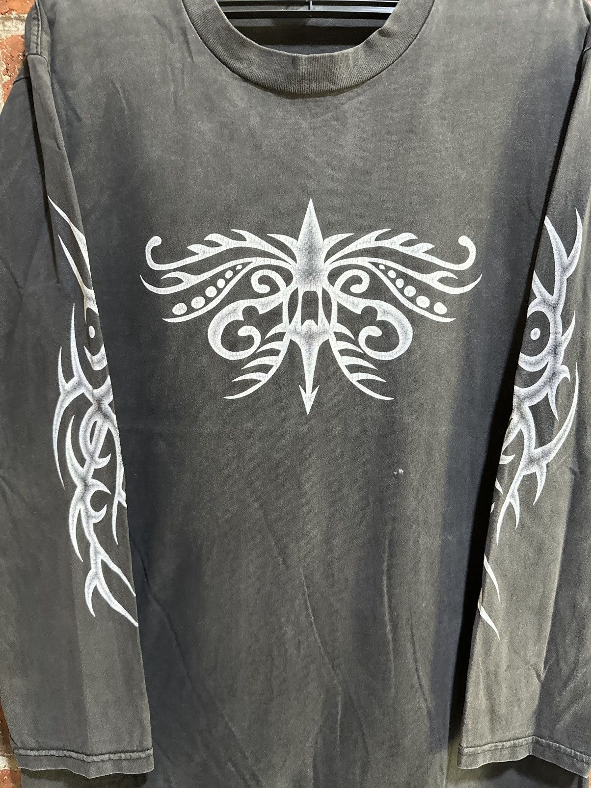 Vintage Thrashed Vintage 90s Tatoo Long Sleeve Faded Tee Size US M / EU 48-50 / 2 - 3 Thumbnail