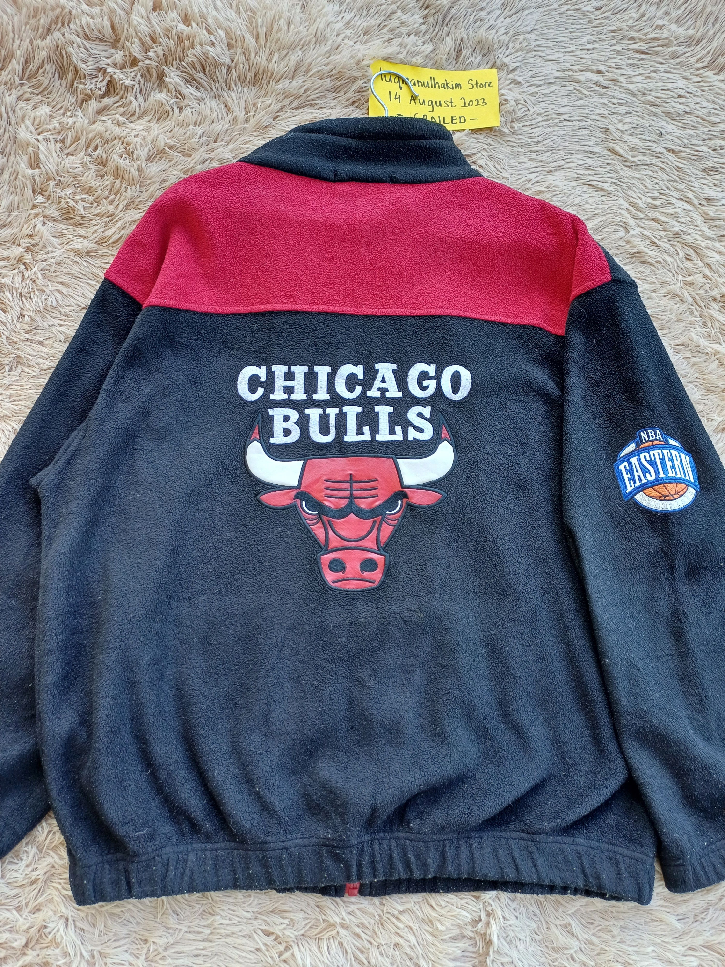 NBA Vintage Chicago Bulls NBA Sweater Size US L / EU 52-54 / 3 - 4 Thumbnail