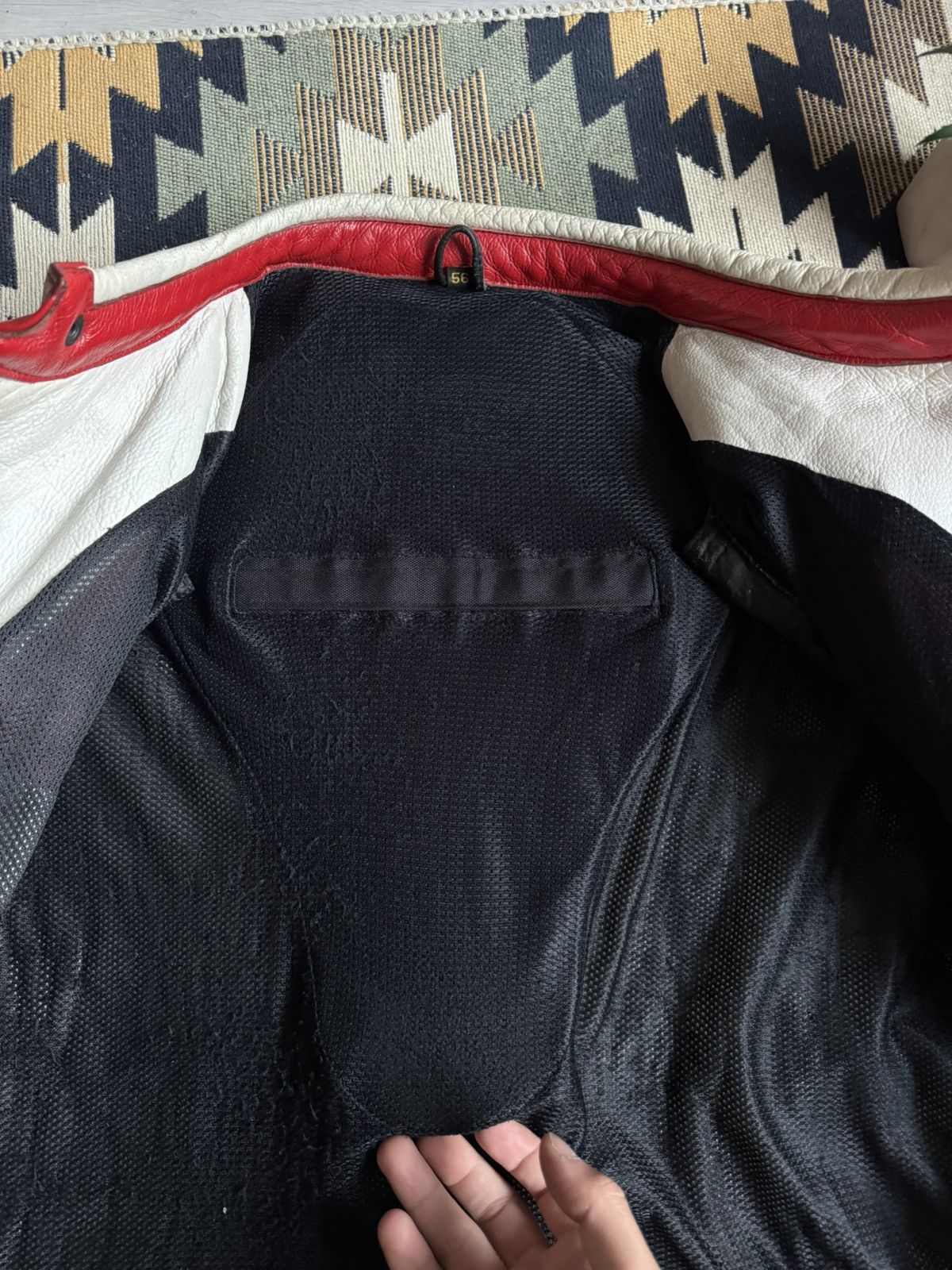 Vintage Vintage 90’s Lucky Strike Big Logo Racing Leather Jacket Size US L / EU 52-54 / 3 - 17 Thumbnail