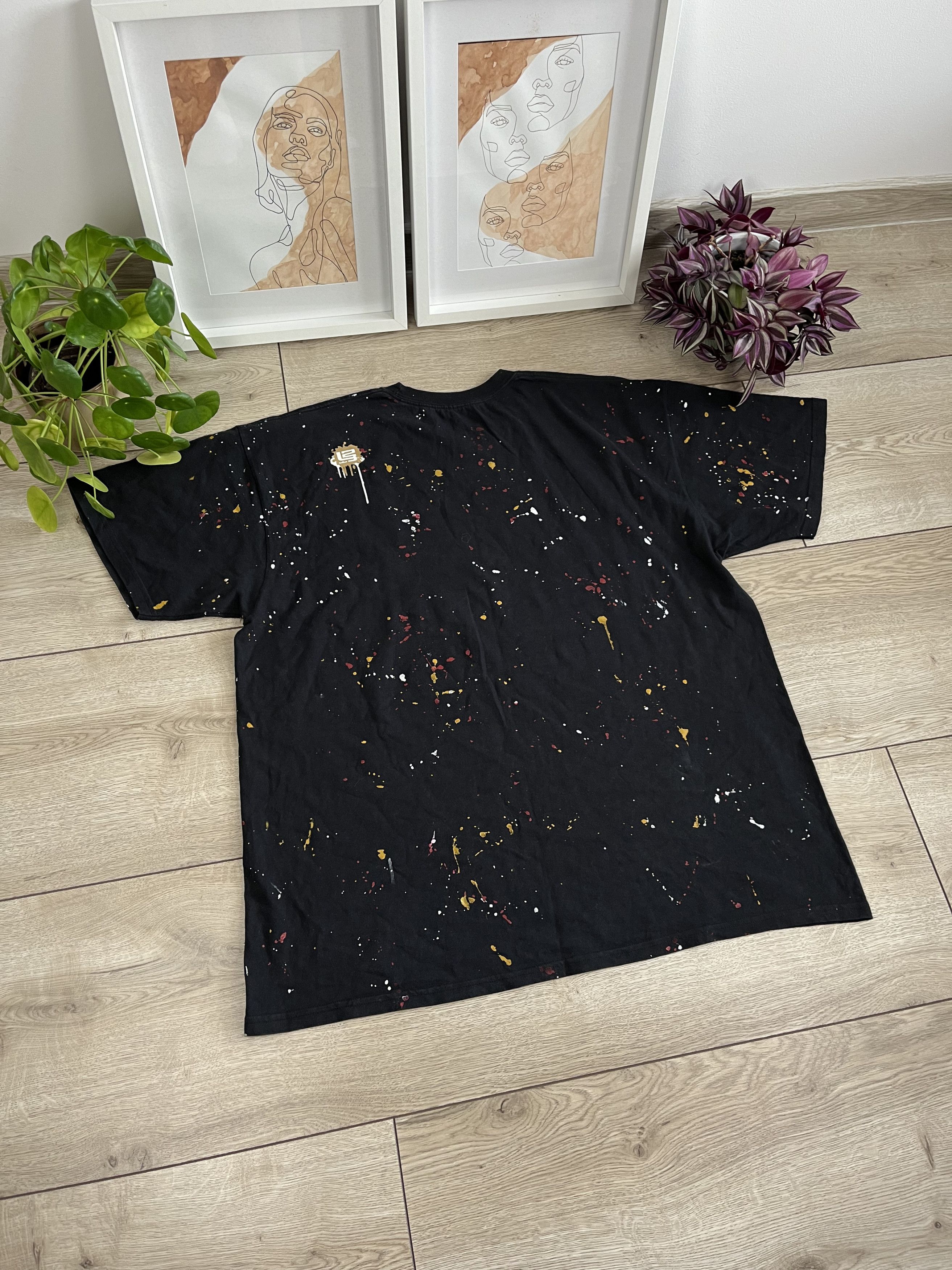 Designer × Nike × Vintage Nike Tshirt Vintage Rare Lebron James Beast In The Paint Size US XL / EU 56 / 4 - 5 Thumbnail
