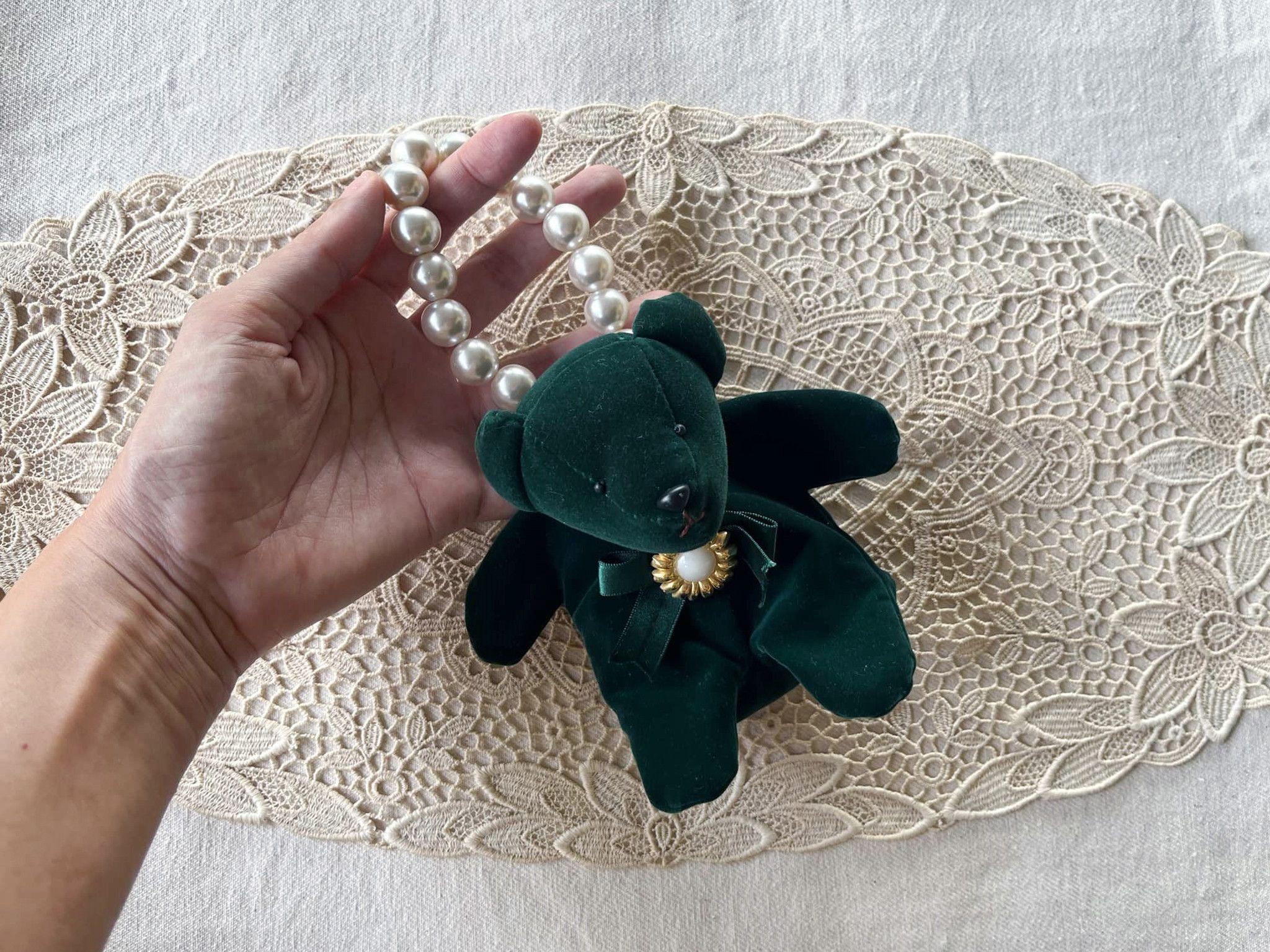 Vintage 3 Dimension Green Bear Wristlet coin purse with pearl strap Size ONE SIZE - 8 Thumbnail
