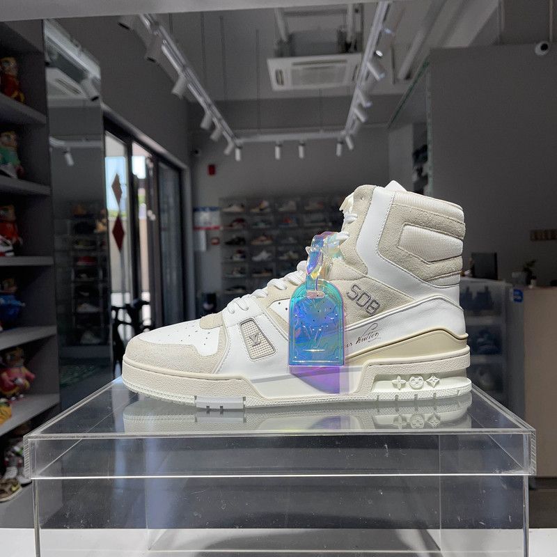 Louis Vuitton Louis Vuitton High-Top Basketball Trainers for Men -2508 Size US 8.5 / EU 41-42 - 6 Thumbnail