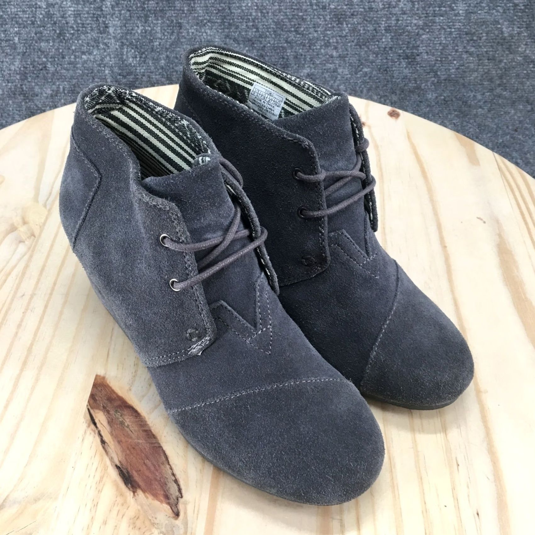Toms TOMS Boots Womens 9.5 Desert Wedge Ankle Boot Gray Suede Leather Casual Lace Up Boots Size US 10 / IT 40 - 3 Thumbnail