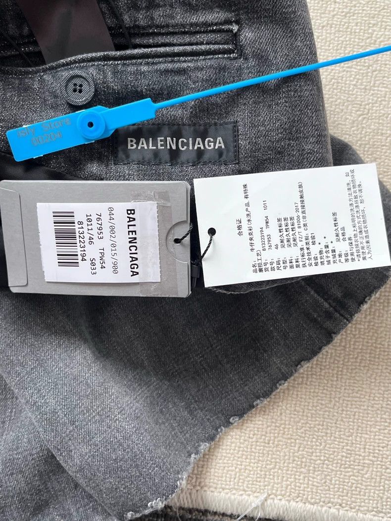 Balenciaga Balenciaga size 46 Sleeve logo washed denim blazer Size US S / EU 44-46 / 1 - 4 Thumbnail