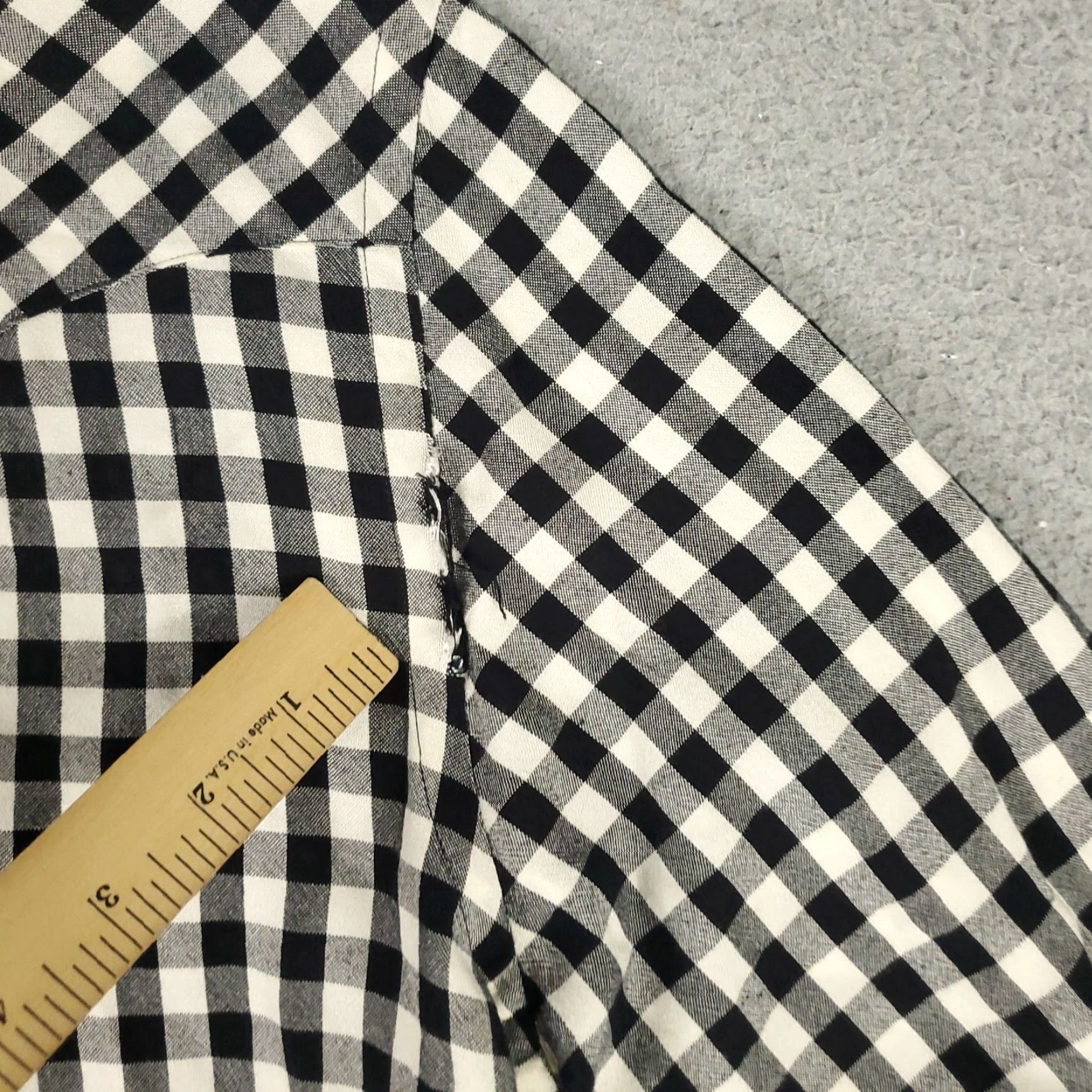 Ralph Lauren Lauren Ralph Lauren Women's Button-Up Shirt Size 8 Black Check Long Sleeve Snap Collared Casual Size M / US 6-8 / IT 42-44 - 5 Thumbnail