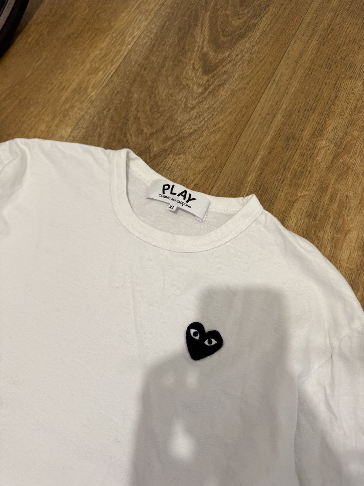 CDG by Comme des Garcons COMME DES GARÇONS WHITE HEART BASIC LONGSLEEVE Size US XL / EU 56 / 4 - 2 Thumbnail