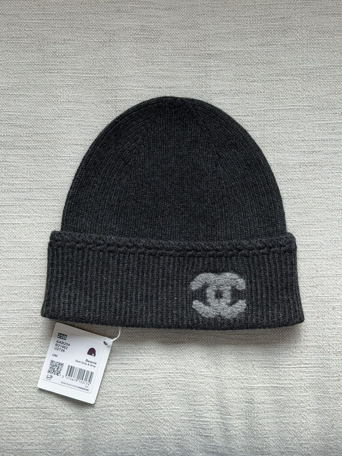 Chanel Chanel 25B grey cashmere beanie Size ONE SIZE - 1 Thumbnail