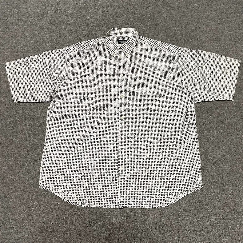 Balenciaga Balenciaga size 38 All-over Logo Shirt Size M / US 6-8 / IT 42-44 - 1 Thumbnail