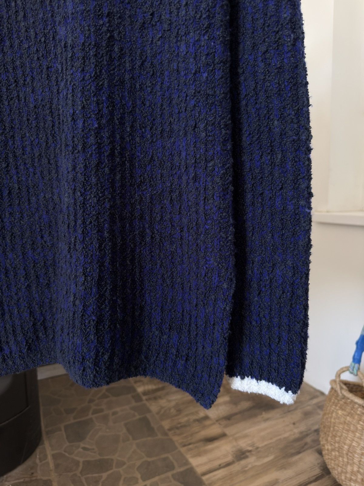 Acne Studios Acne Studios Bouclé Knit Crewneck Sweater Navy White Trim Size L / US 10 / IT 46 - 5 Thumbnail