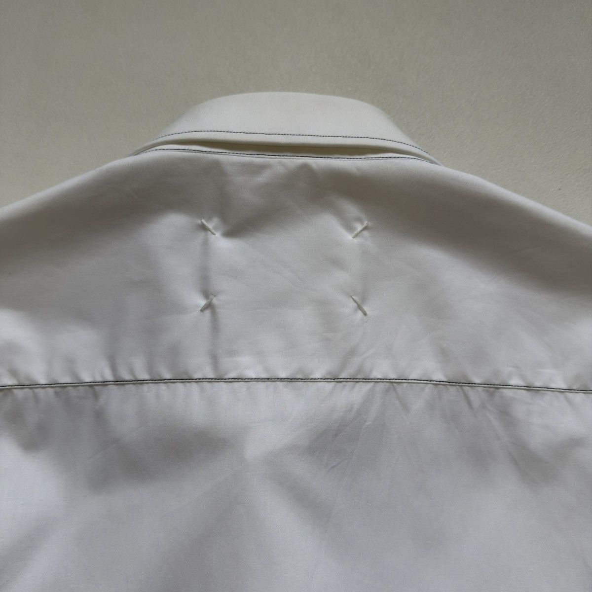 Maison Margiela S/S 18 White Cotton Contrast Stitch Shirt Size US L / EU 52-54 / 3 - 13 Thumbnail