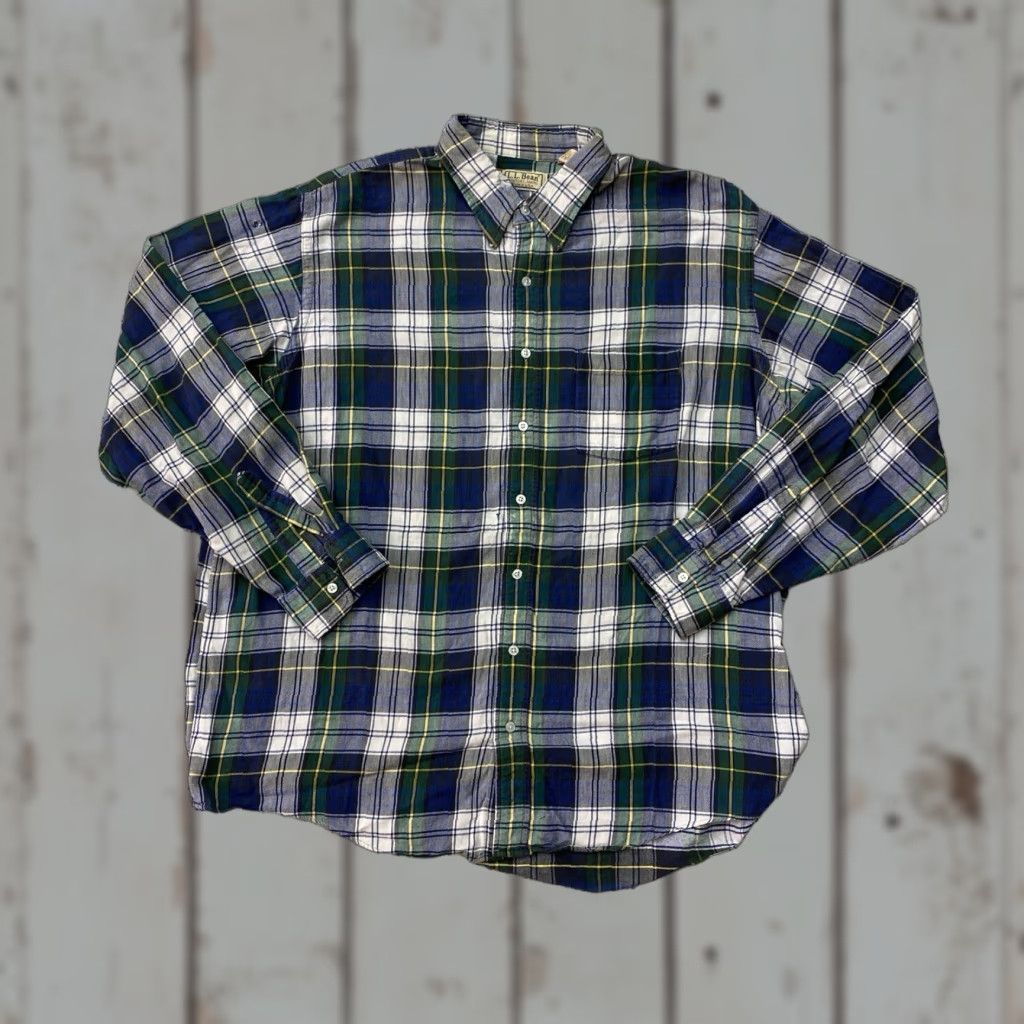 Vintage VINTAGE L.L. Bean Button-Down Shirt Plaid Green XL Mens USA MADE Shirt Size US XL / EU 56 / 4 - 1 Thumbnail