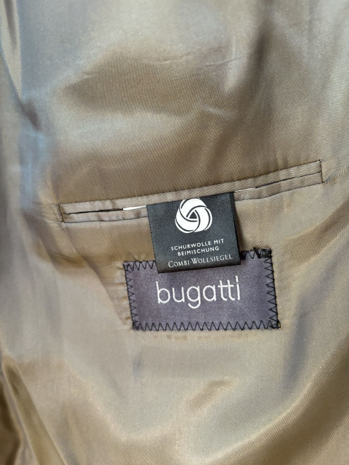 Bugatti × Designer Bugatti x Challenger – Men’s Classic Suit Size estimate: Size 52L - 10 Thumbnail