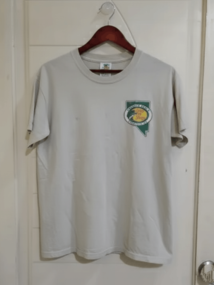 Vintage Bass Pro Shops Vintage Deer Graphic T-Shirt Size US M / EU 48-50 / 2 - 2 Thumbnail