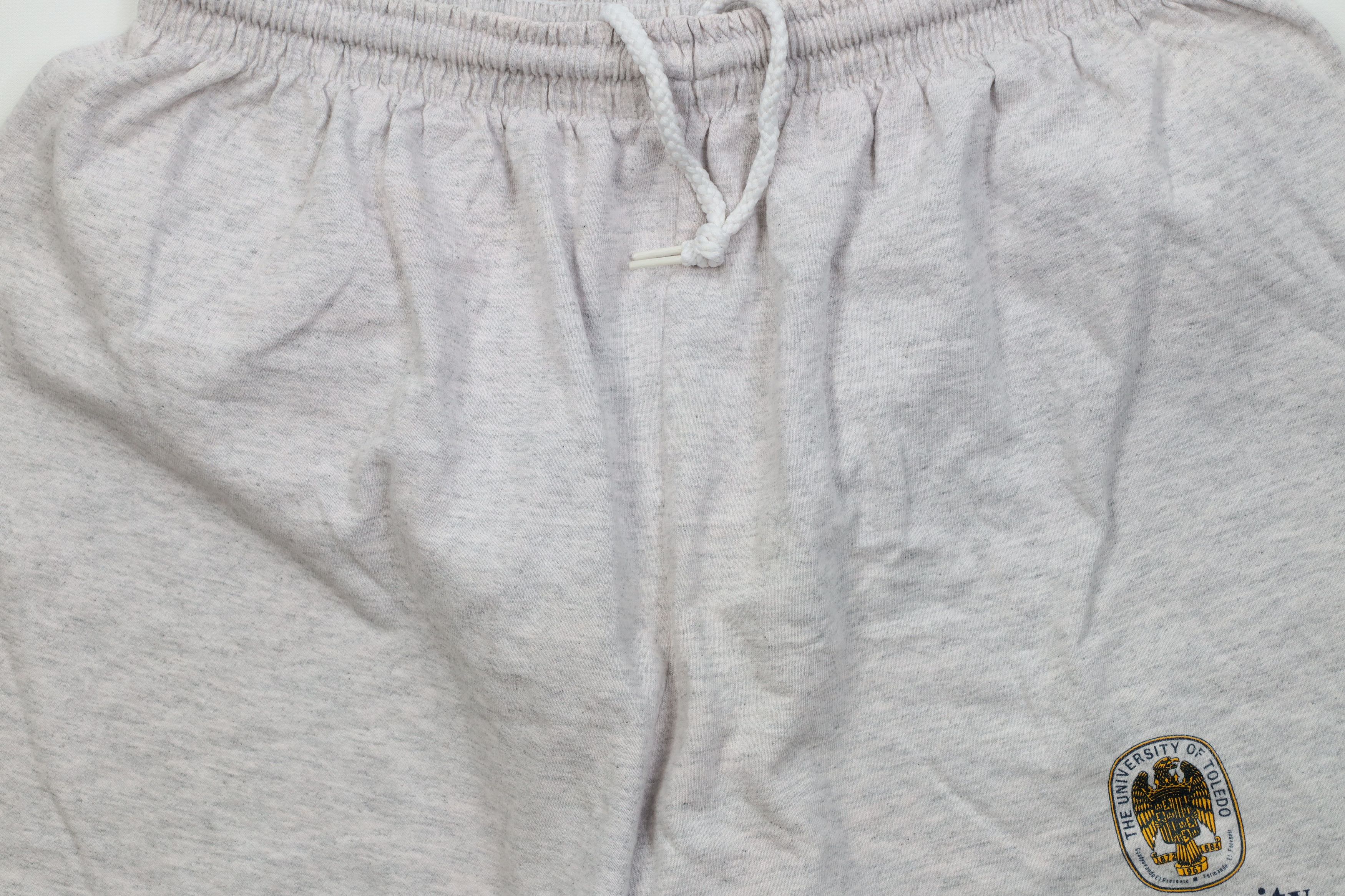 Vintage Vintage 90s Above Knee University of Toledo Shorts Gray USA Size US 34 / EU 50 - 3 Thumbnail