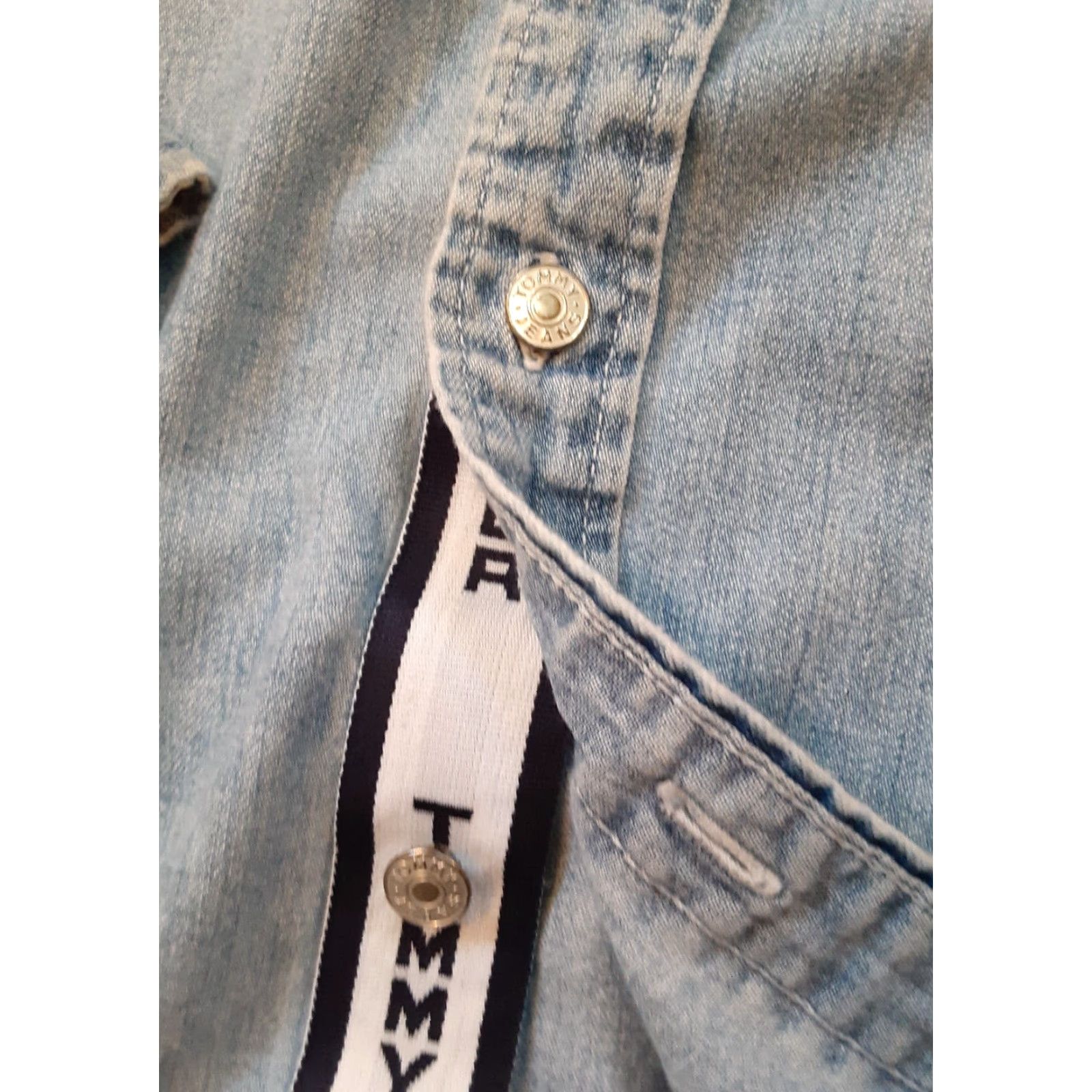 Tommy Hilfiger VINTAGE Tommy Hilfiger Full Metal Button X-Large Blue Jean Shirt with Tommy Strip Shirt Men XL Blue Cotton Canvas Button-Up Long Sleeve Regular Size US XL / EU 56 / 4 - 6 Thumbnail