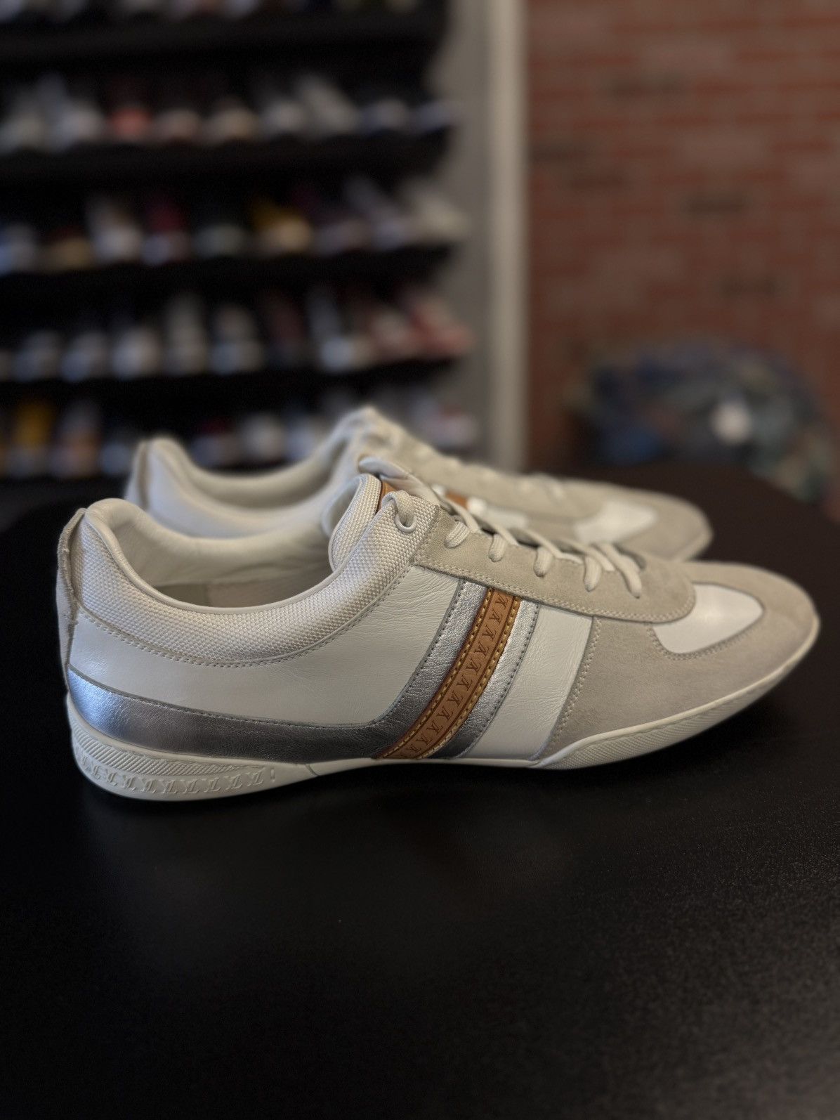 Louis Vuitton Louis Vuitton Dress Vintage Low Sneakers 9.5LV/10.5US Size US 10.5 / EU 43-44 - 2 Thumbnail