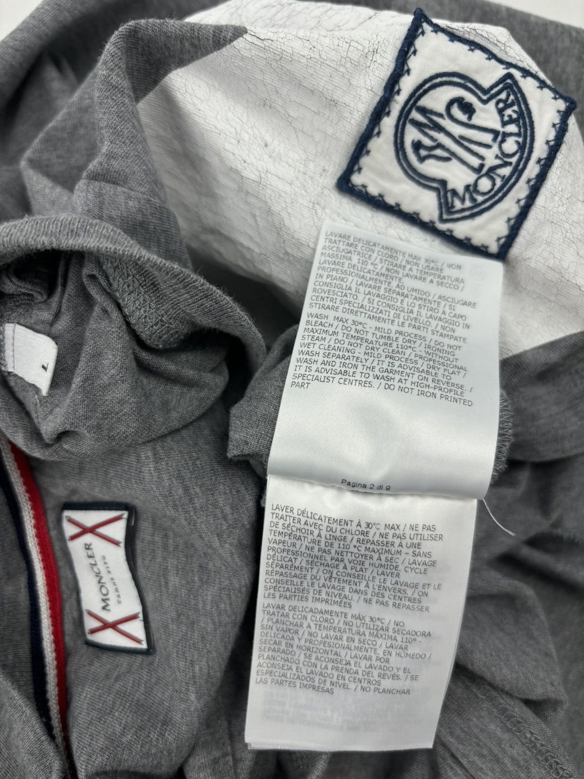 Moncler Gamme Bleu THOM BROWNE GAMME BLEU MAGLIA Big Patch Gray Italy Short Sleeve T-Shirt Size US M / EU 48-50 / 2 - 20 Thumbnail