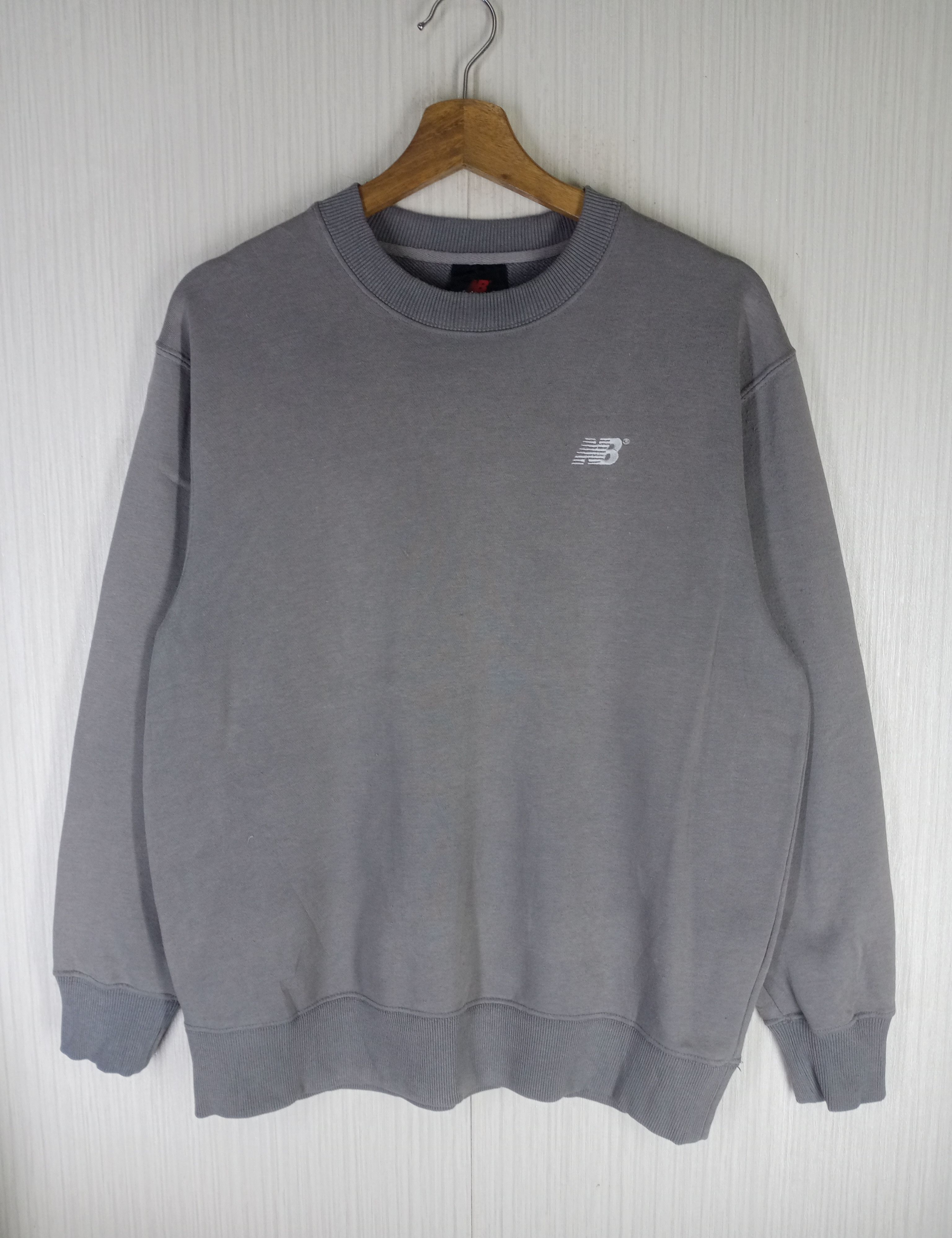 New Balance Rare Vintage New Balance Small Logo Sweatshirt Size US M / EU 48-50 / 2 - 2 Thumbnail