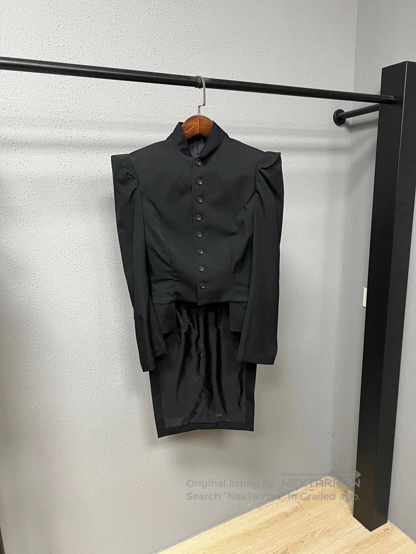 Yohji Yamamoto black tailcoat from Yohji Yamamoto. Size XS / US 0-2 / IT 36-38 - 1 Thumbnail