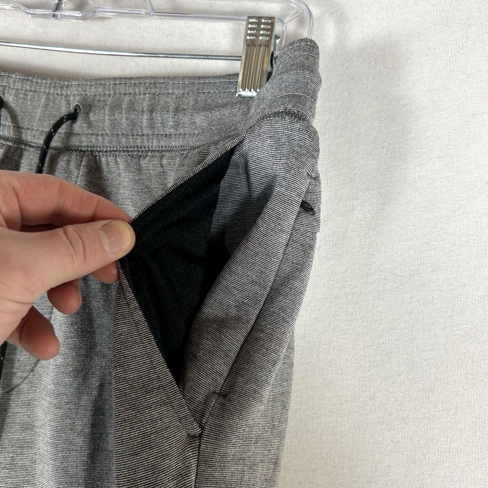 American Eagle Outfitters American Eagle Joggers Mens Small Gray Elastic Waist Drawstring Comfort Sports Size US 29 - 7 Thumbnail
