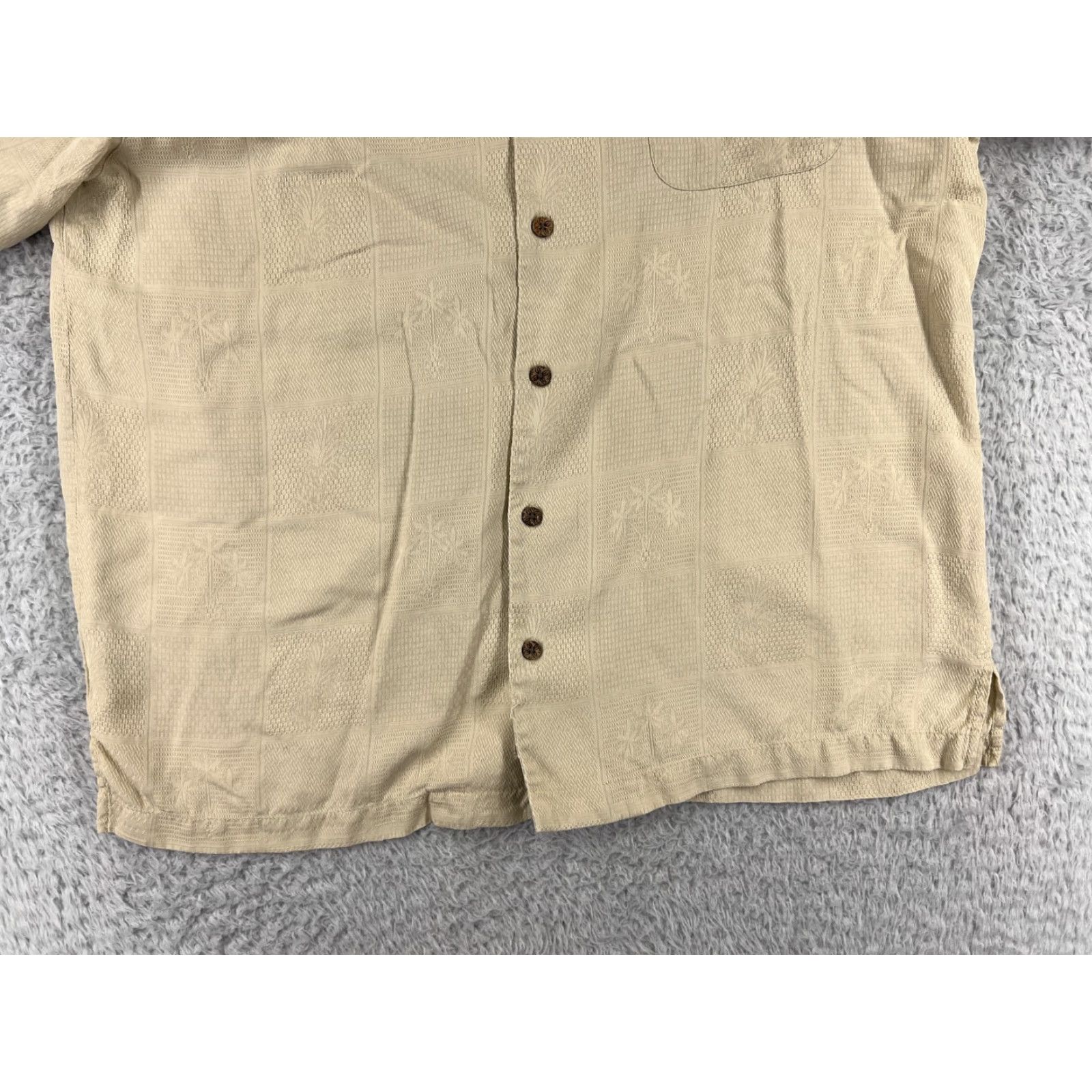 Tommy Bahama VINTAGE Tommy Bahama Shirt Mens Large Beige Palm Tile Pattern Silk Hawaiian Button Up Size US L / EU 52-54 / 3 - 5 Thumbnail