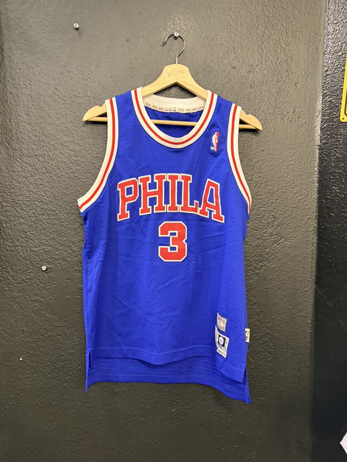 NBA 76ers Allan Iverson #3 jersey Size US L / EU 52-54 / 3 - 1 Thumbnail