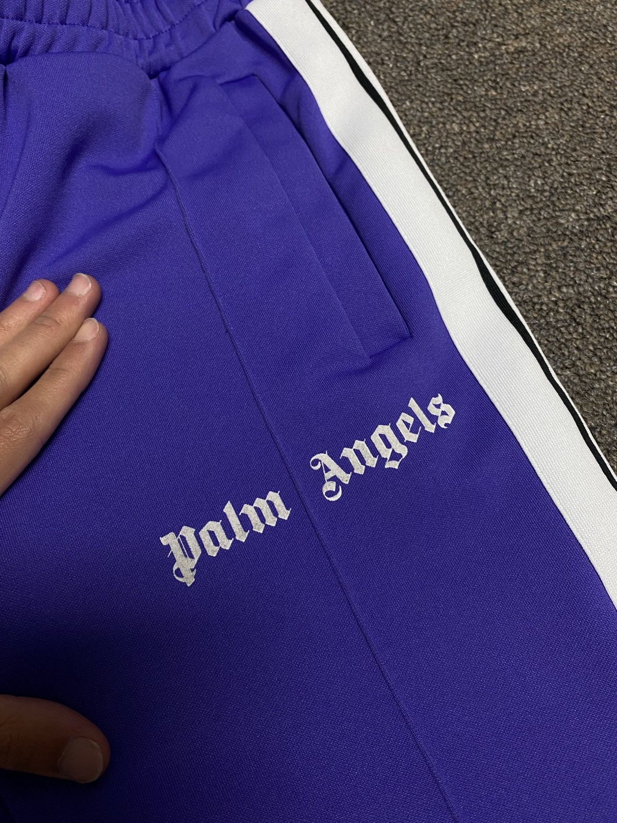 Palm Angels Palm angels Sweats ‘Purple’ Size US 26 / EU 42 - 3 Thumbnail