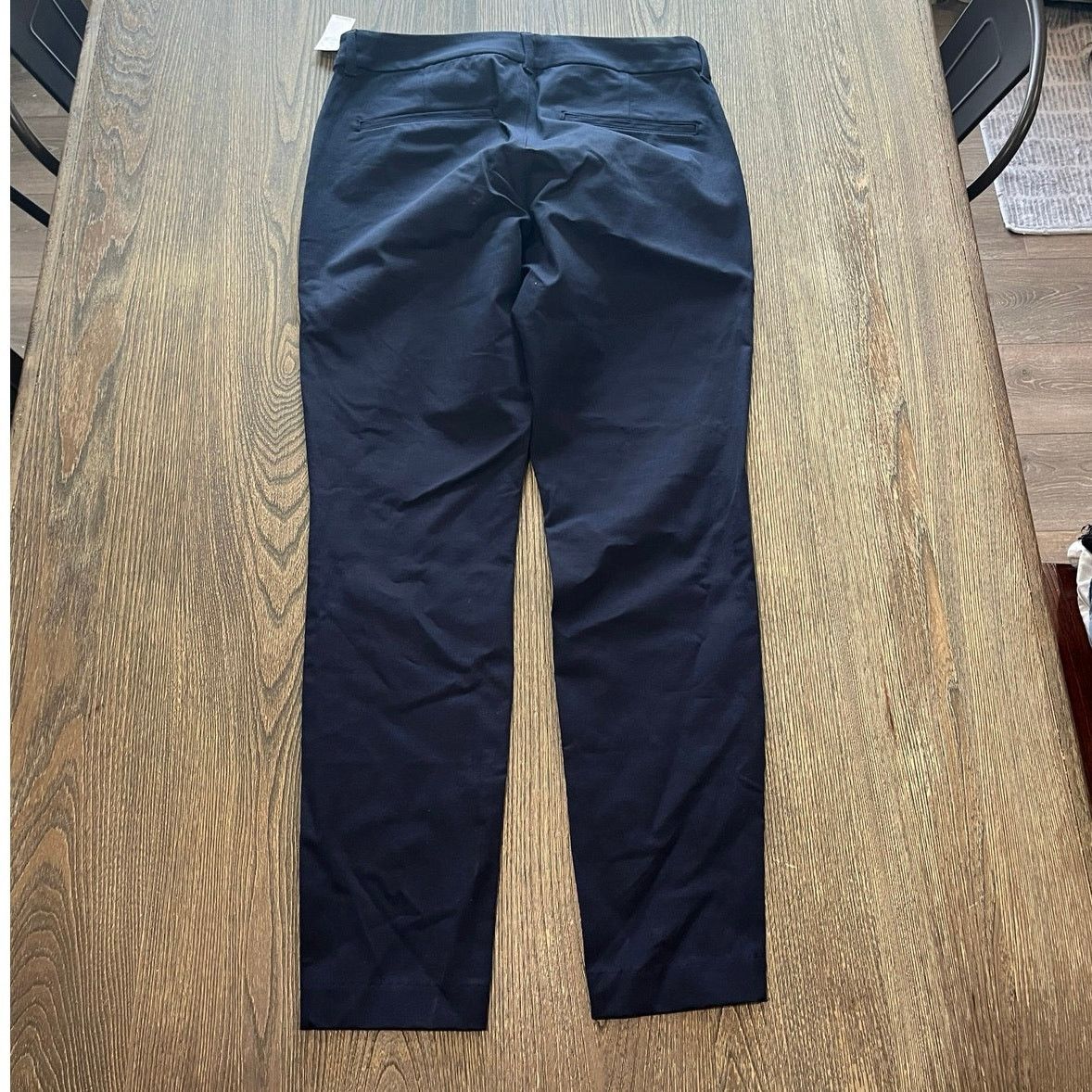 Old Navy NWT Old Navy High-Rise Pixie Pants Secret Stretch Black 12 Size 34" / US 12 / IT 48 - 8 Thumbnail