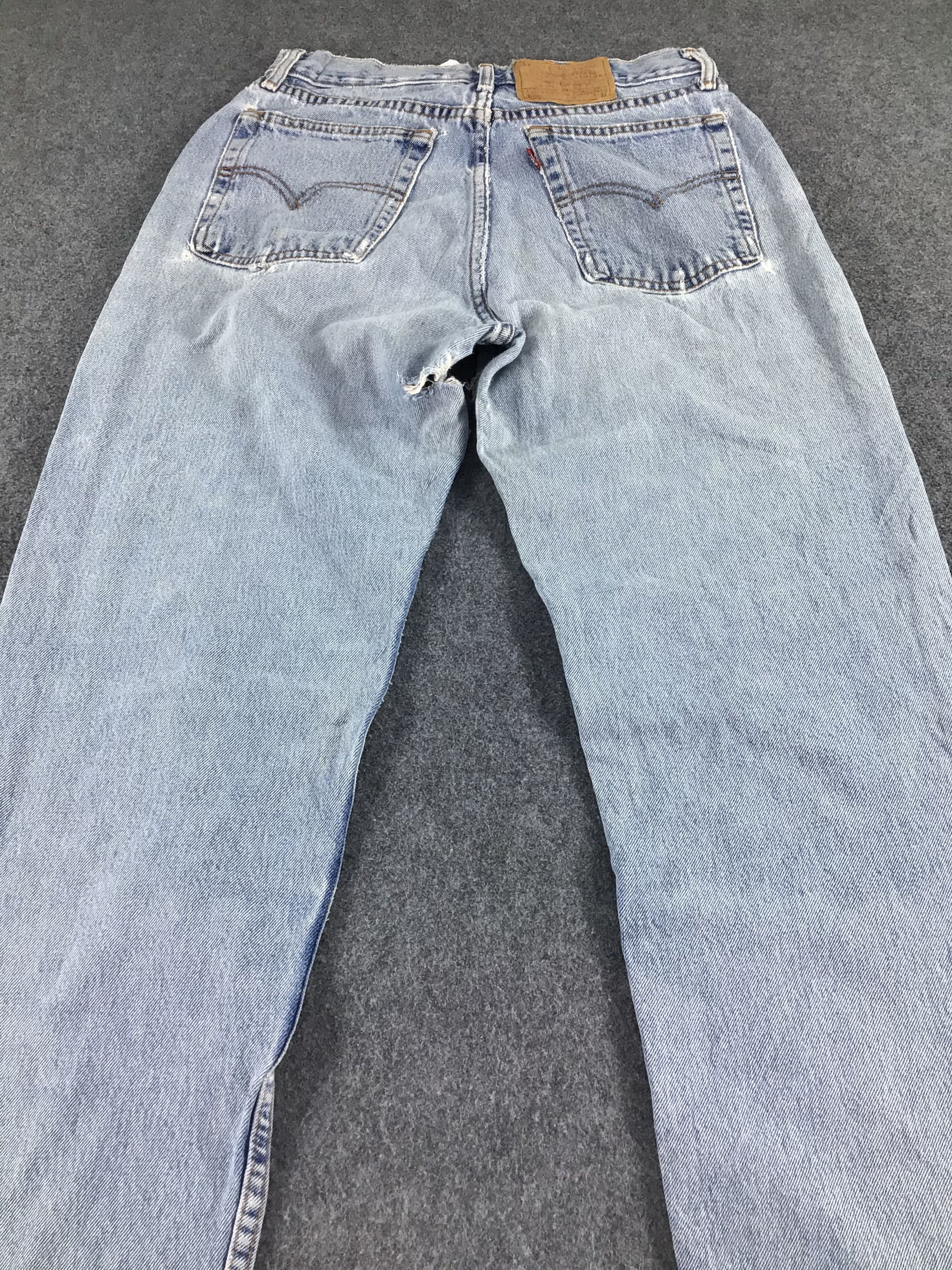 Levi's Vintage Levis 560 Jeans Distressed Denim - J327 Size US 28 / EU 44 - 4 Thumbnail