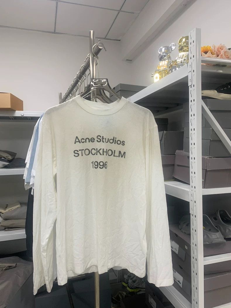 Acne Studios Acne Studios Aged printed round-neck long-sleeved top Size US S / EU 44-46 / 1 - 1 Thumbnail