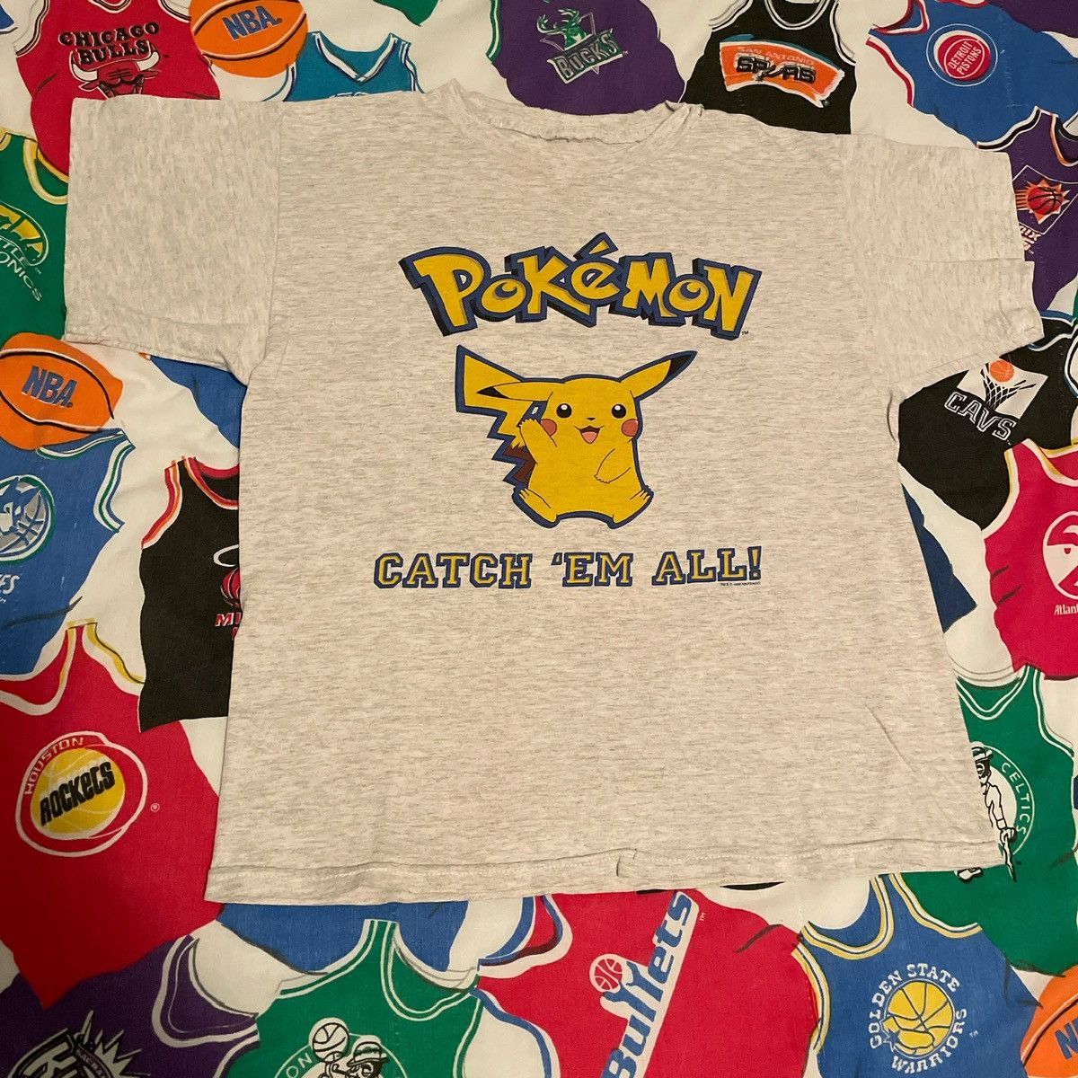 Pokemon × Vintage Vintage 1999 Pikachu Pokémon Catch ‘Em All Nintendo Tee Size US XS / EU 42 / 0 - 1 Thumbnail
