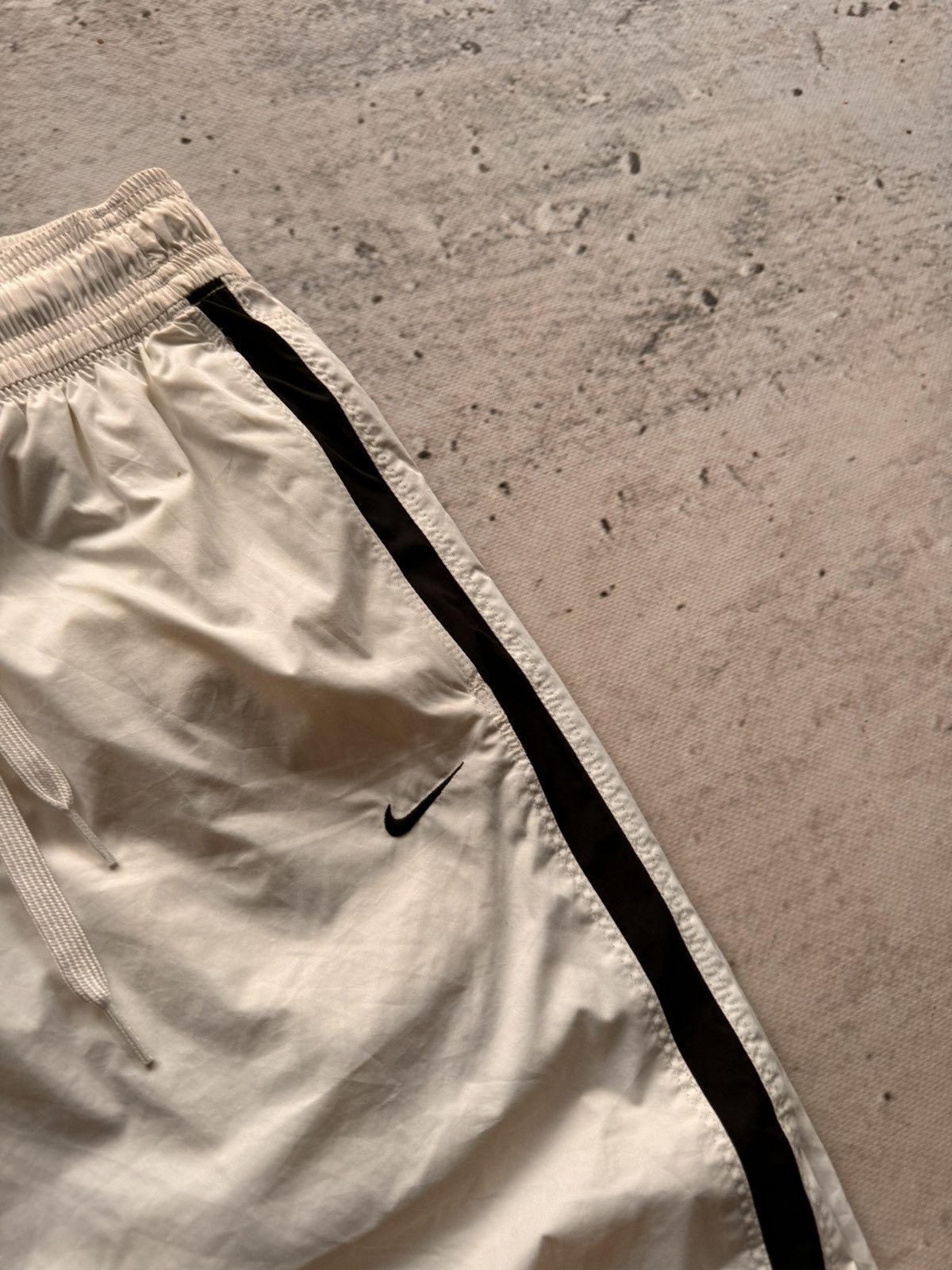 Nike × Vintage NIKE VINTAGE BASIC LOGO OVERSIZE BAGGY PANTS Size US 32 / EU 48 - 4 Thumbnail