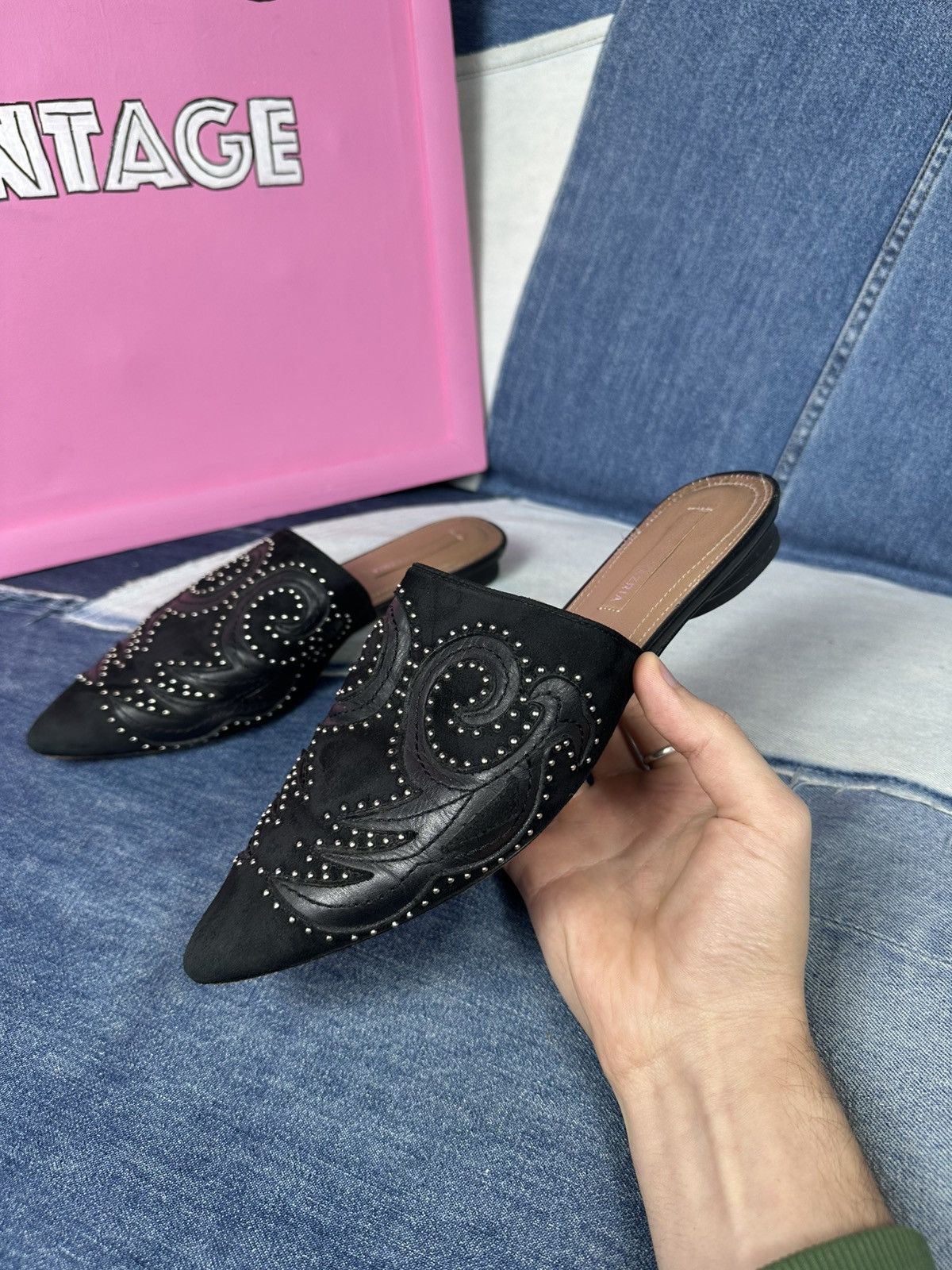 Bcbgmaxazria BCBGMAXAZRIA Nola Mules Suede Leather Black Flat Size US 8.5 / IT 38.5 - 10 Thumbnail