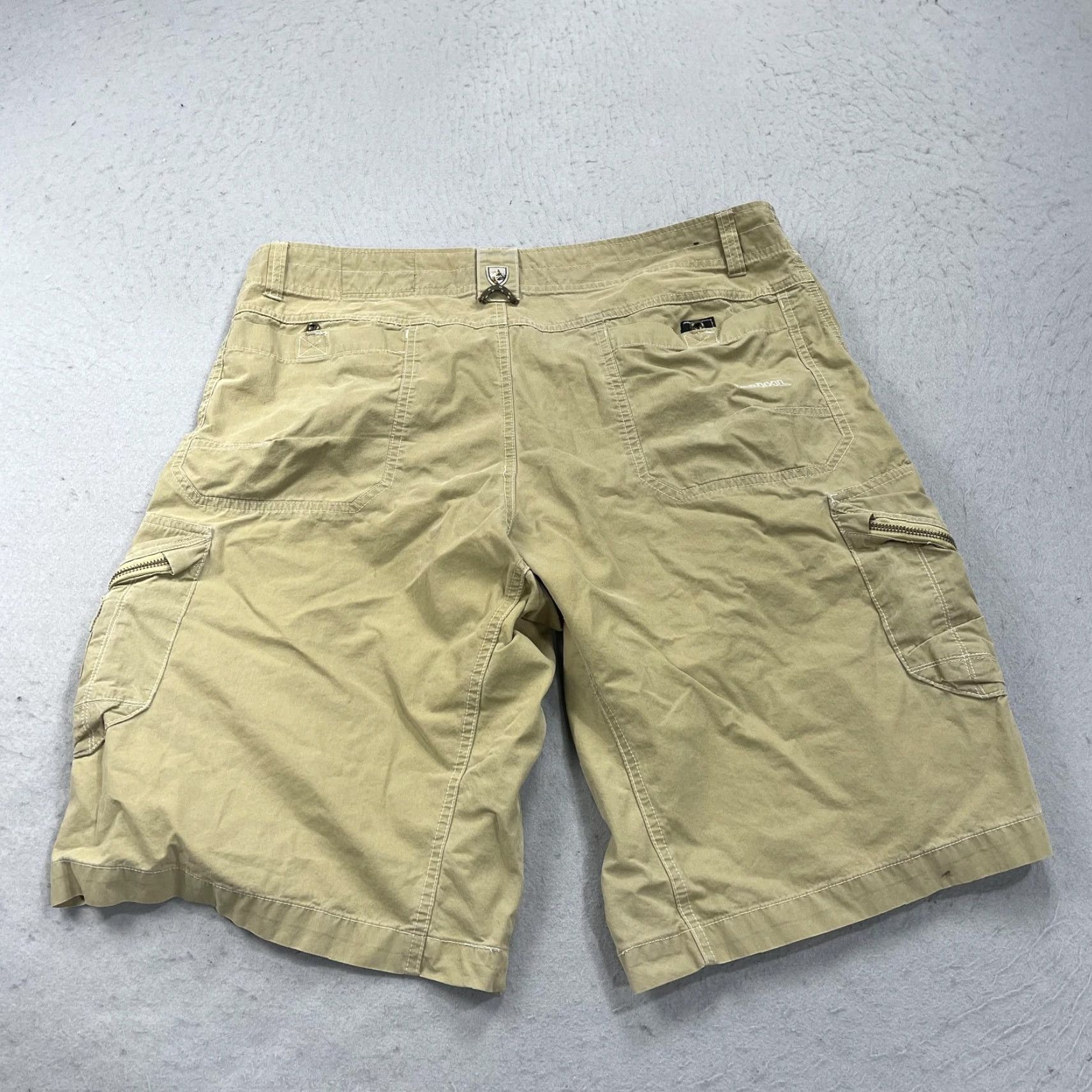 Vintage Kuhl Cargo Shorts Mens 38 Beige Relaxed Fit Canvas 12 In Inseam Casual Travel Summer Pocketed Size US 38 / EU 54 - 7 Thumbnail