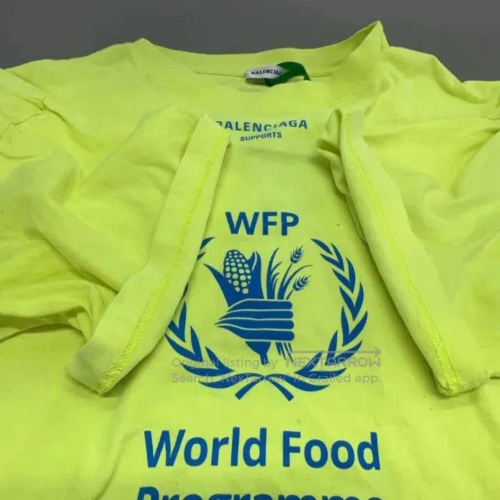 Balenciaga Balenciaga WFP Charity Neon Short Sleeve T. Size US M / EU 48-50 / 2 - 2 Thumbnail