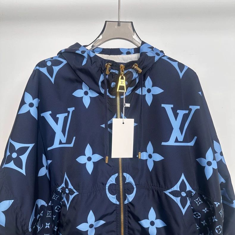 Louis Vuitton Louis Vuitton Blue presbyopic patchwork full print assault Size XS / US 0-2 / IT 36-38 - 3 Thumbnail