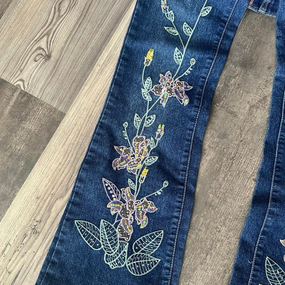 Other joana design jeans embroidered flower sequin dark blue jeans Size 25" / US 0 / IT 36 - 2 Thumbnail