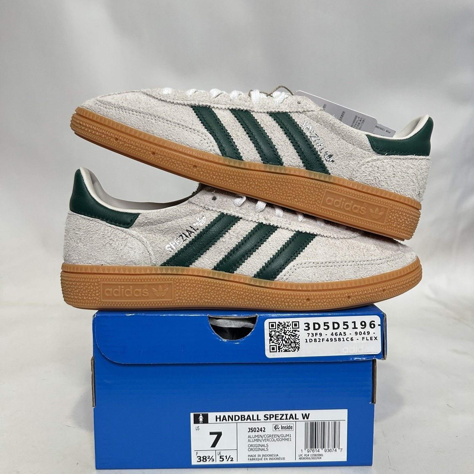 Adidas Adidas Handball Spezial WMNS “Alumina Grey Collegiate Green” Size US 7 / IT 37 - 1 Thumbnail