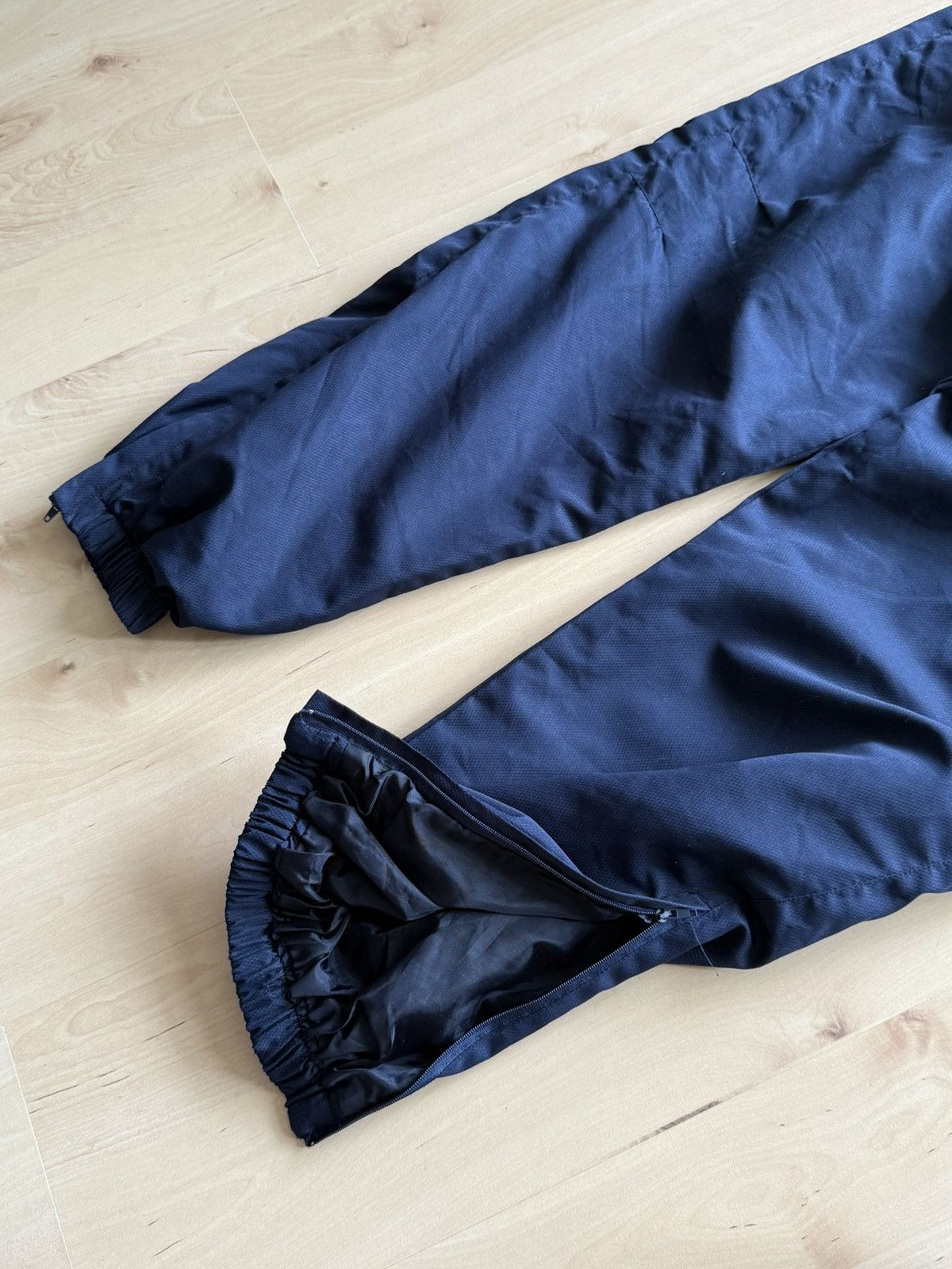 Lacoste Lacoste sport Vintage nylon track sweatpants Size US 34 / EU 50 - 6 Thumbnail